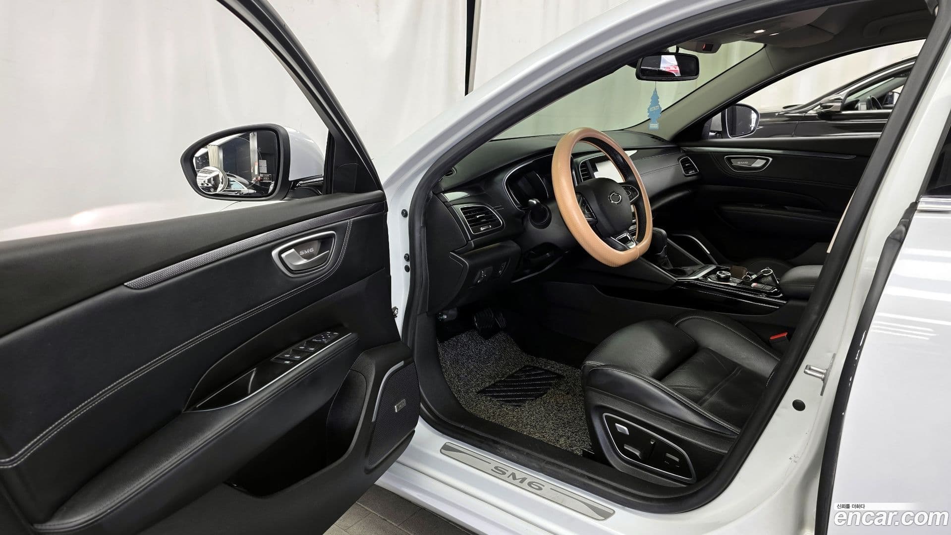 Main__Slider__Photo:SM6 Renault-KoreaSamsung 2016.9-9