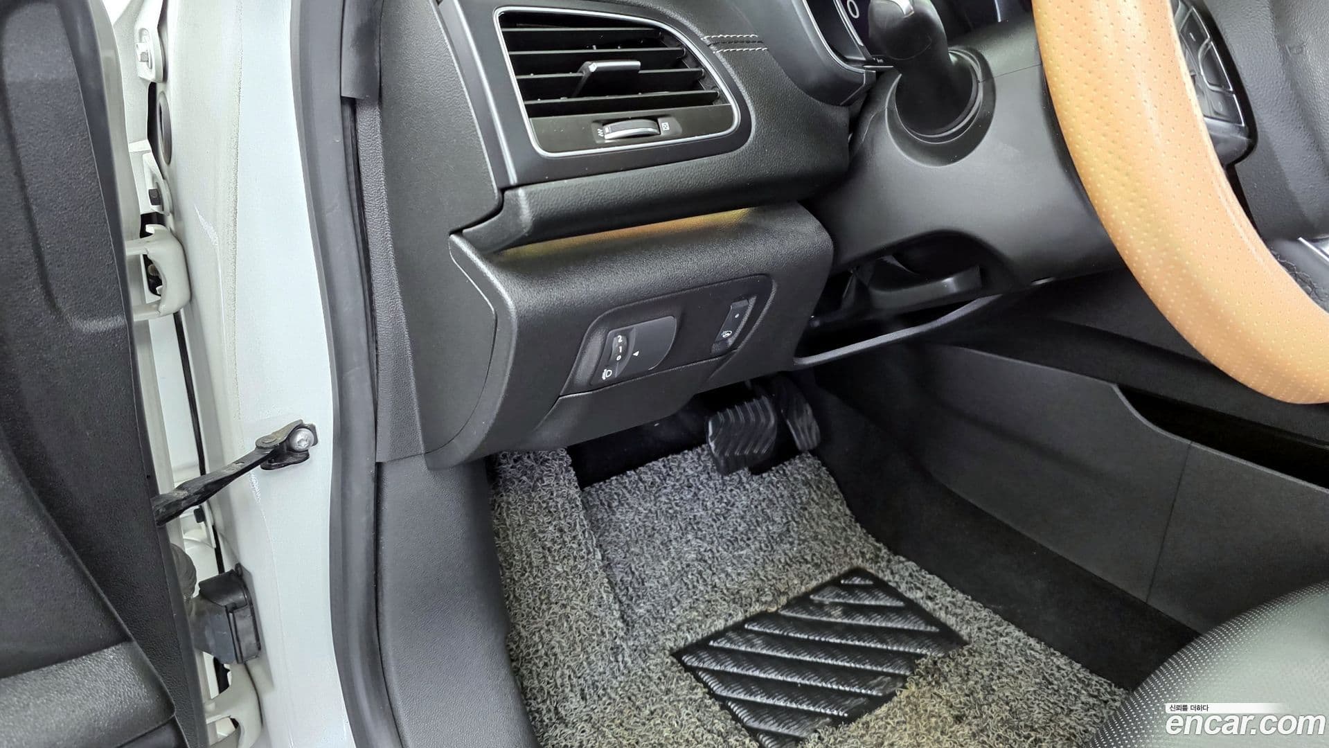 Main__Slider__Photo:SM6 Renault-KoreaSamsung 2016.9-16