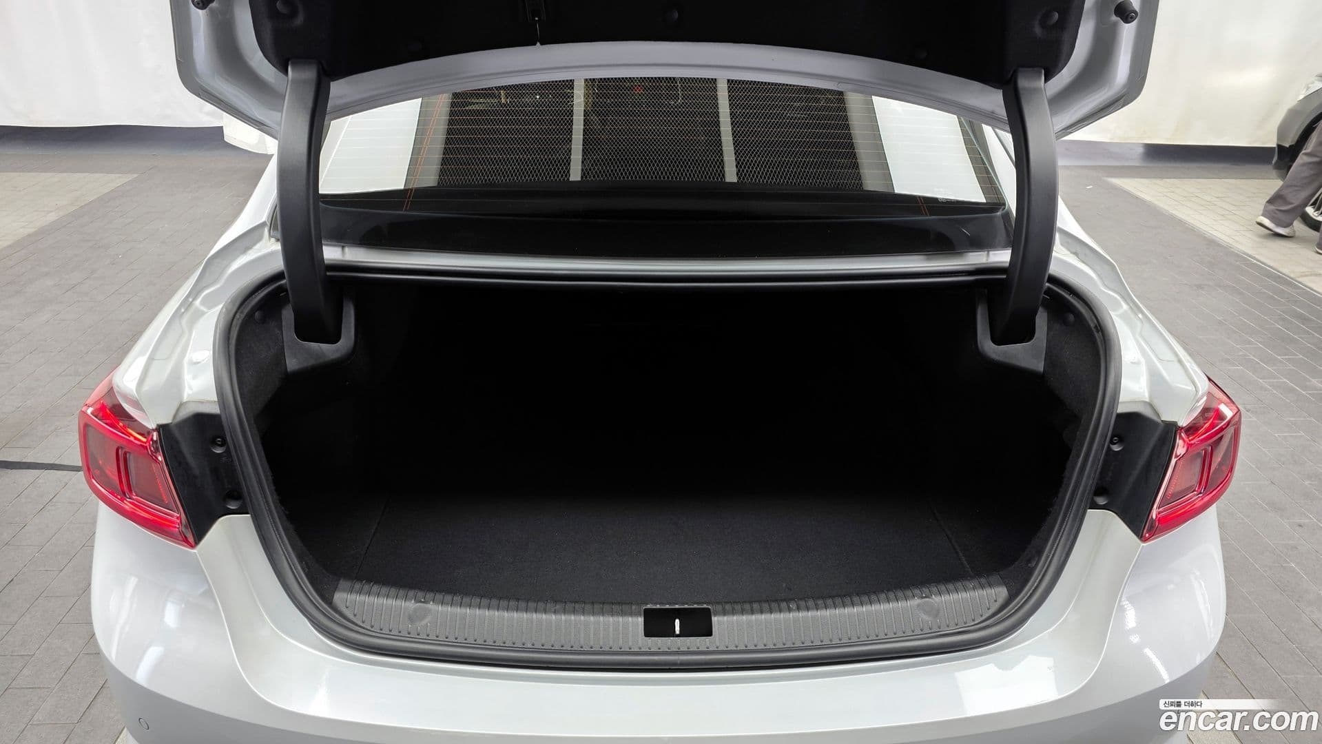 Main__Slider__Photo:SM6 Renault-KoreaSamsung 2016.9-19