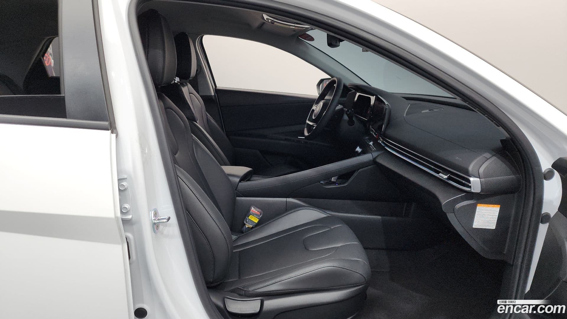 Main__Slider__Photo:AVANTE Hyundai 2025.7-10