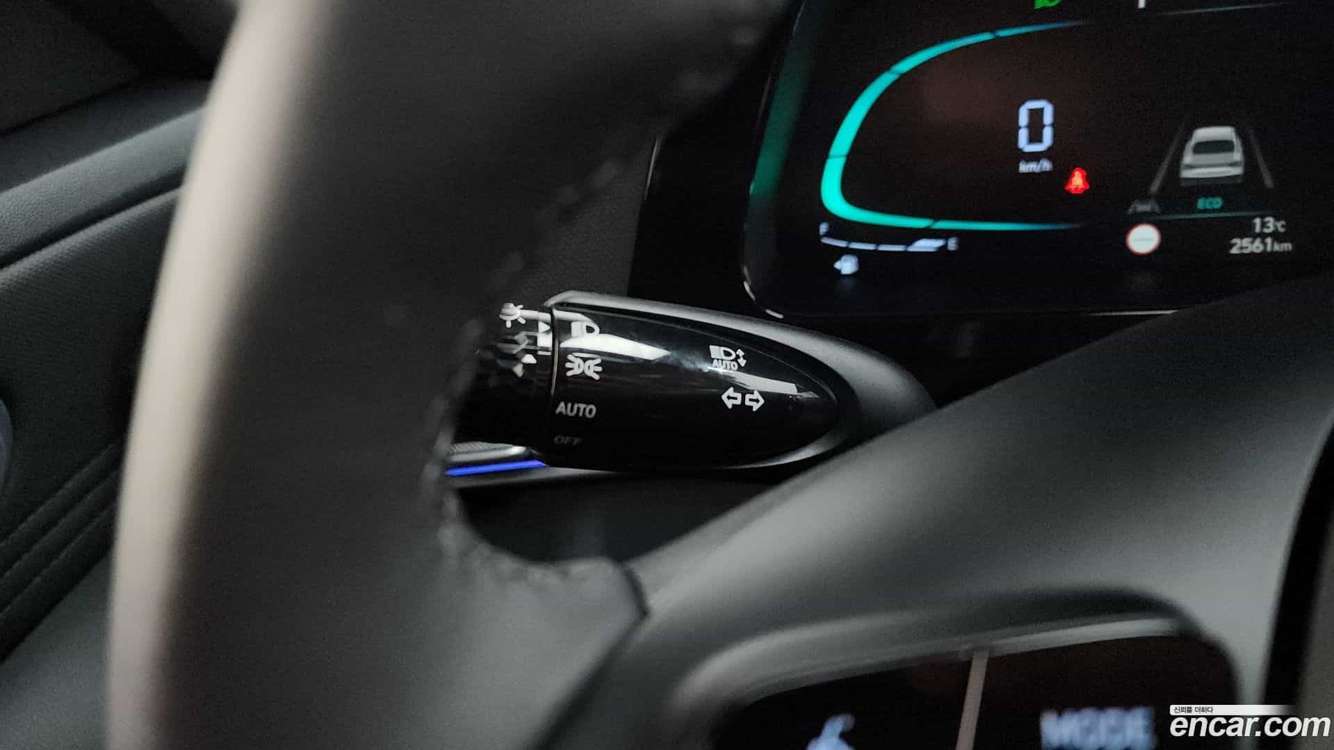 AVANTE Hyundai 2025.7-OPTION-018