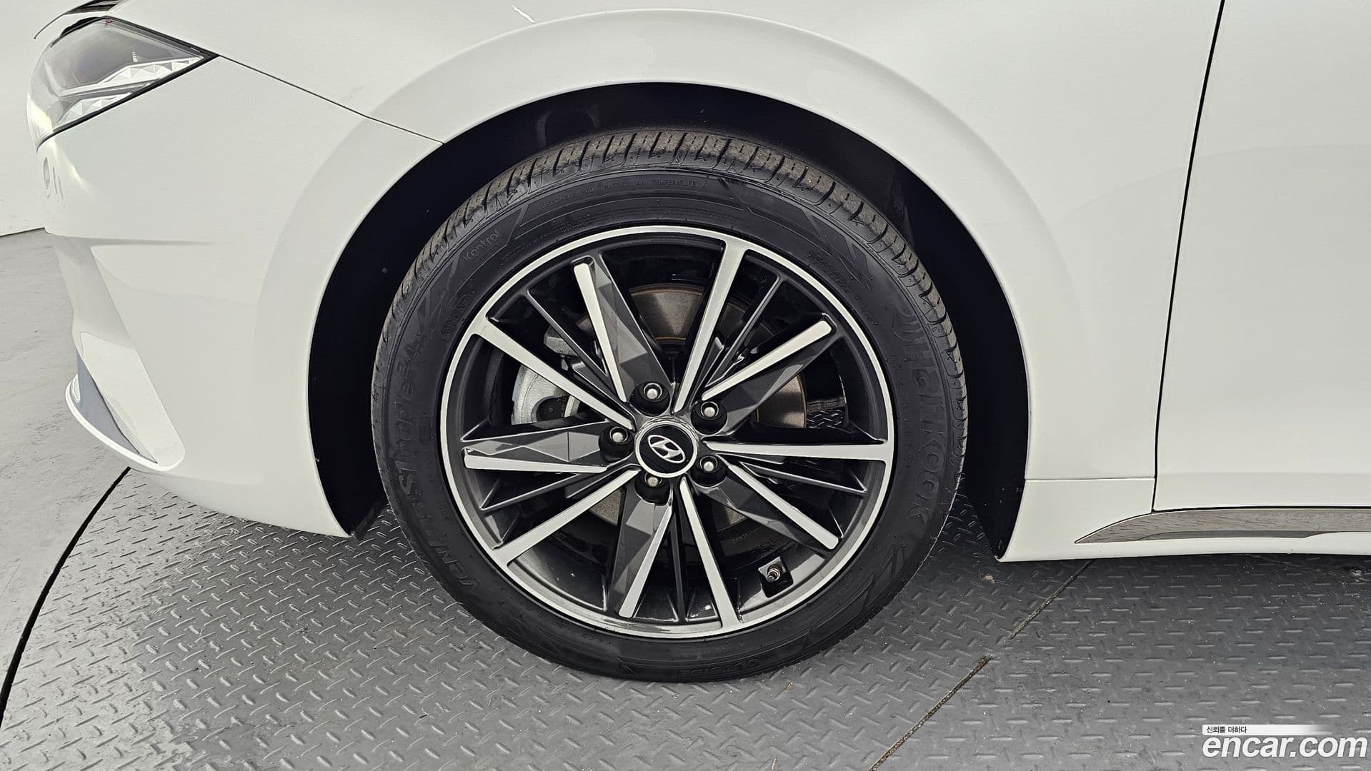 Main__Slider__Photo:Grandeur Hyundai 2022.1-4