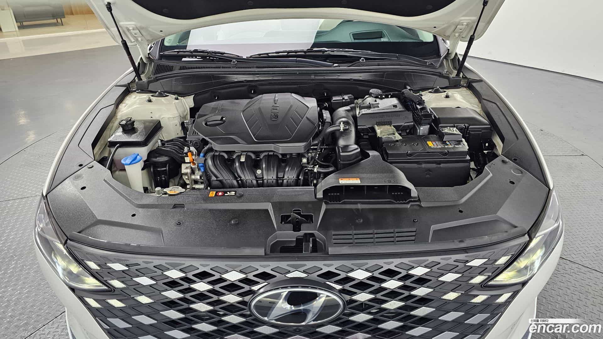 Grandeur Hyundai 2022.1-OUTER-006