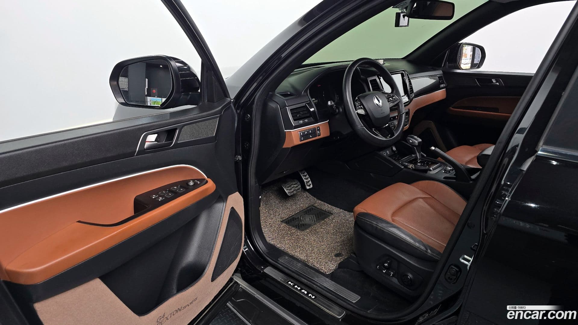 Main__Slider__Photo:Rexton KG_Mobility_Ssangyong 2020.5-9