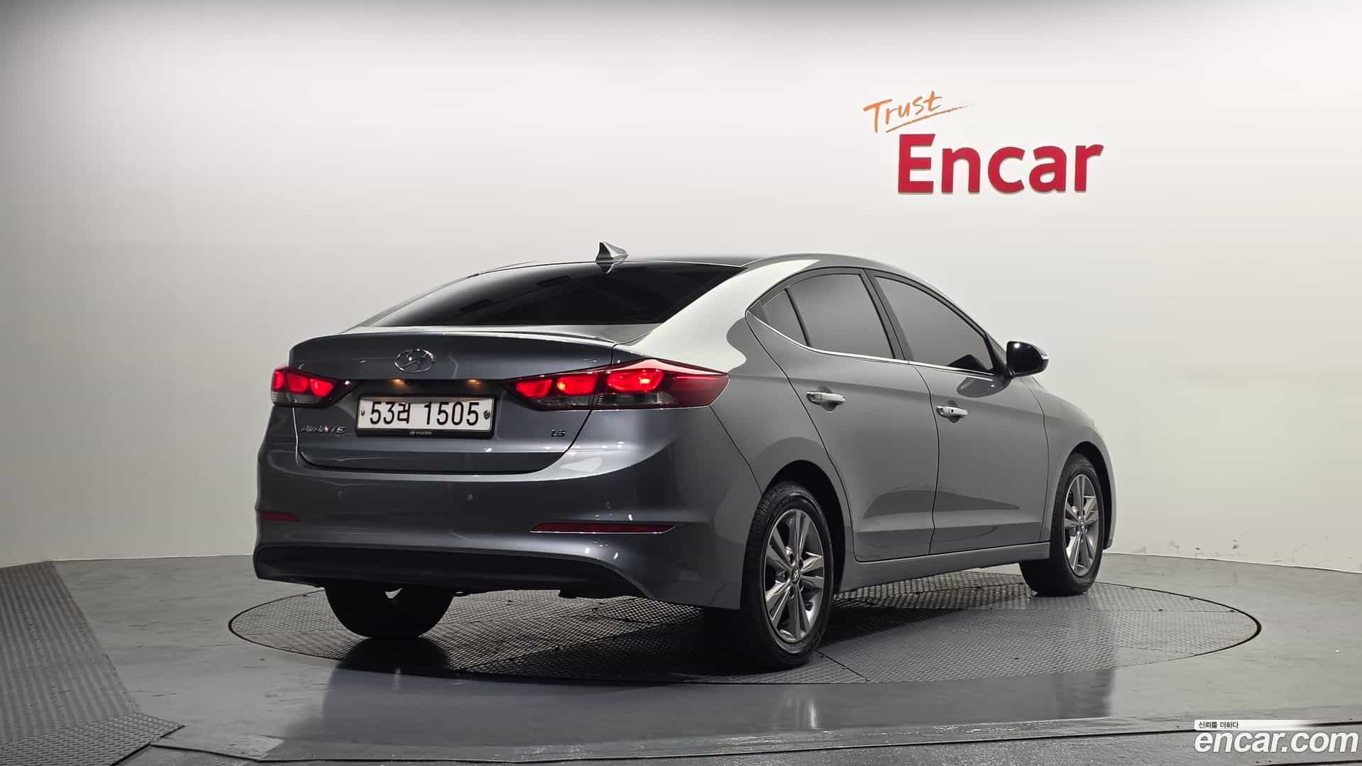 AVANTE Hyundai 2017.4-OUTER-002