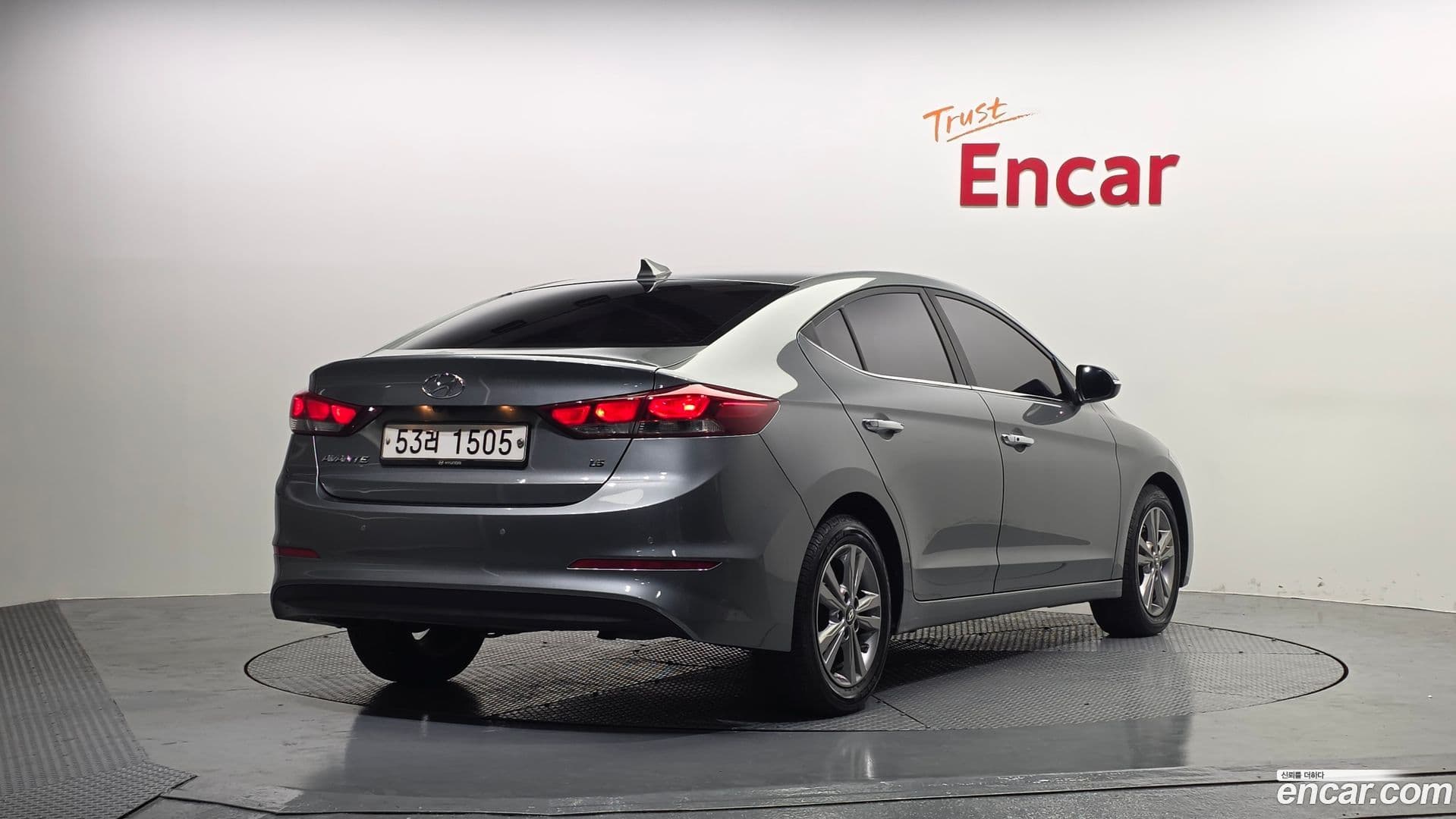 Main__Slider__Photo:AVANTE Hyundai 2017.4-1