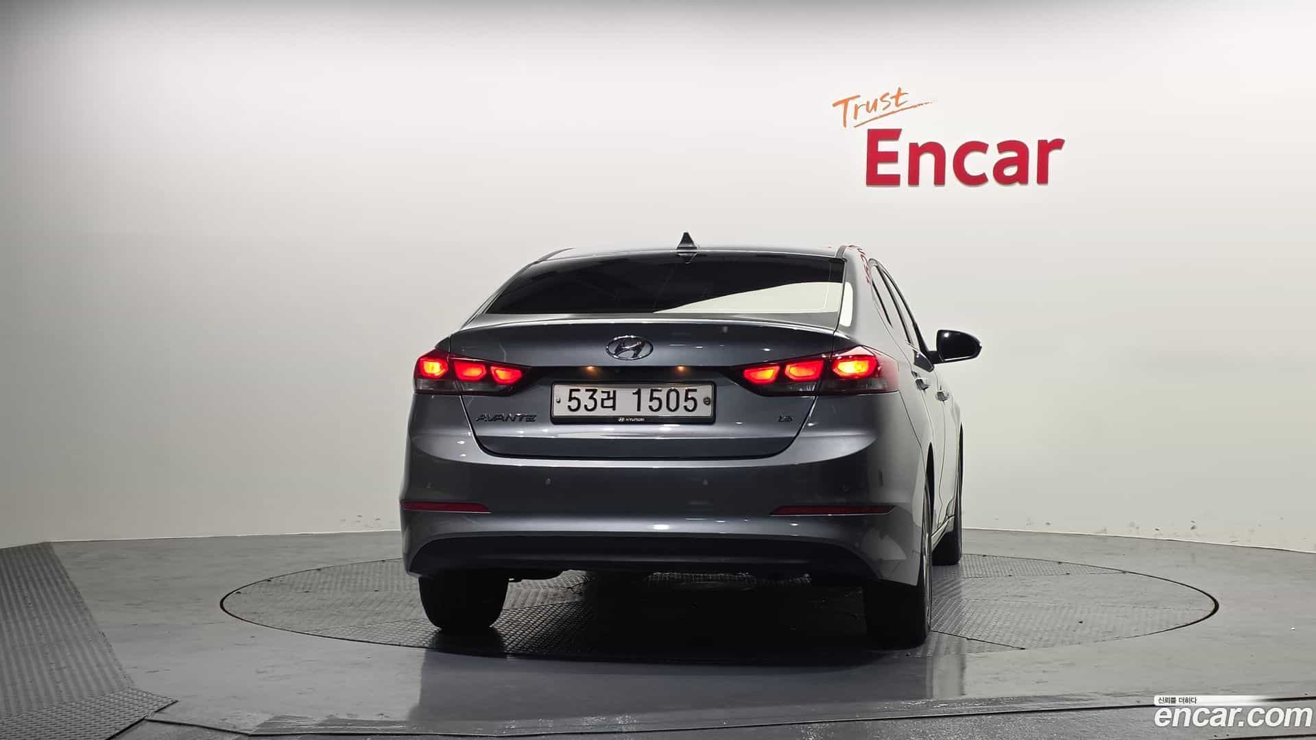 AVANTE Hyundai 2017.4-OUTER-004