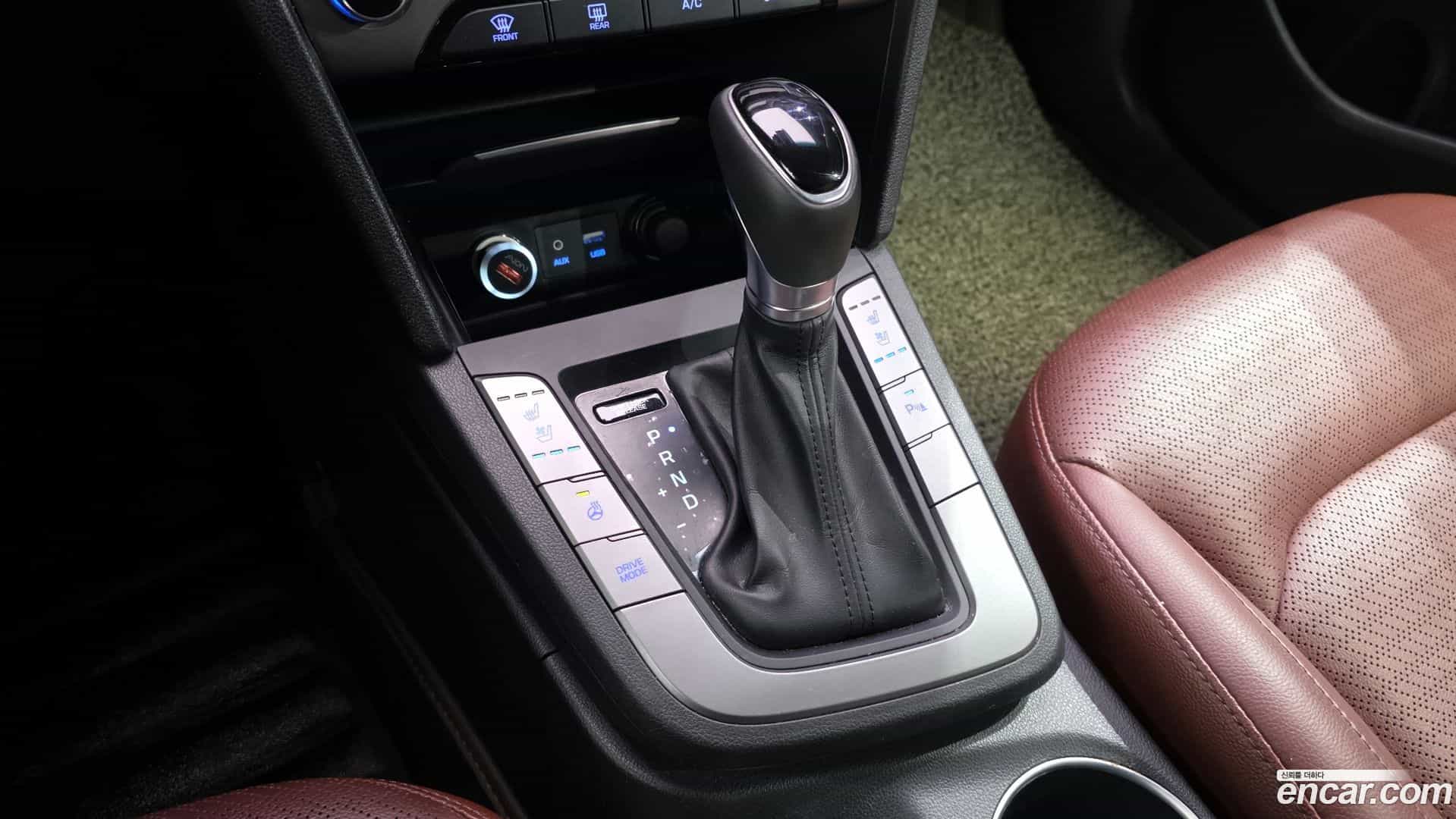 AVANTE Hyundai 2017.4-INNER-009