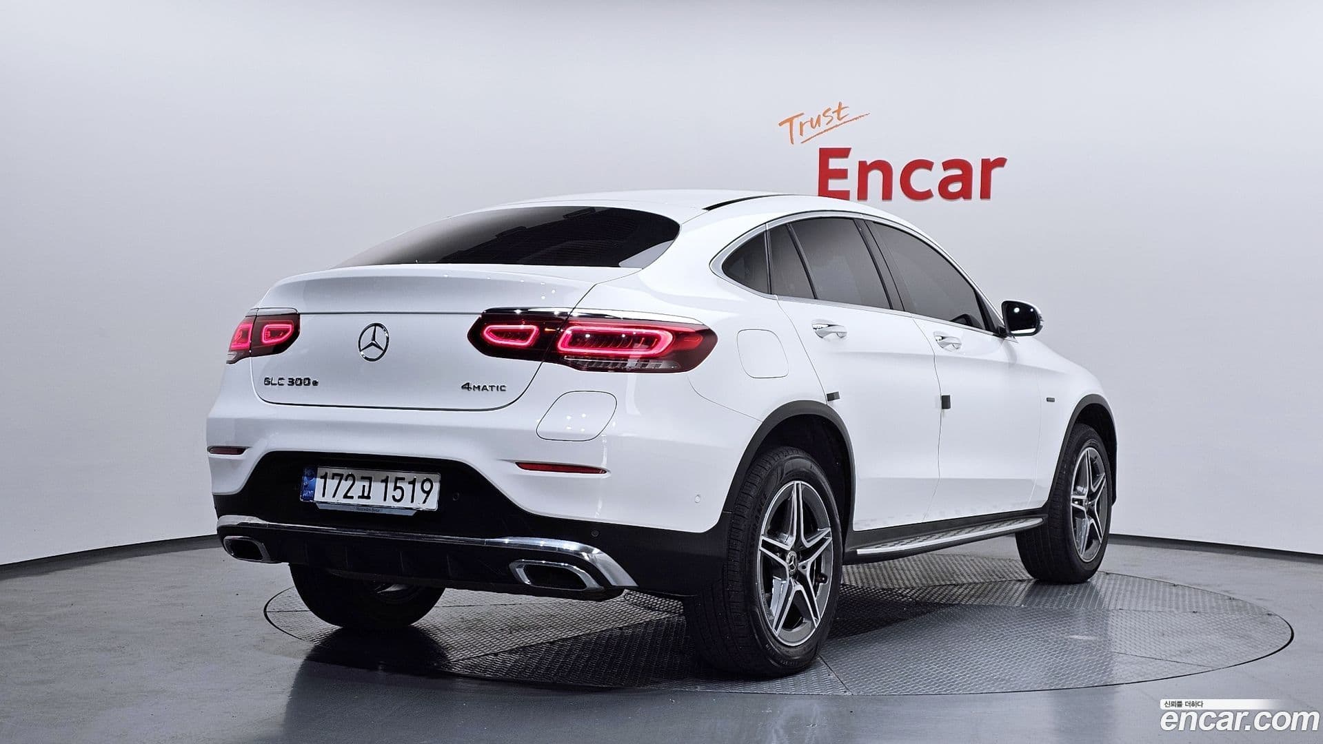 Main__Slider__Photo:GLC-Class Mercedes-Benz 2021.2-1