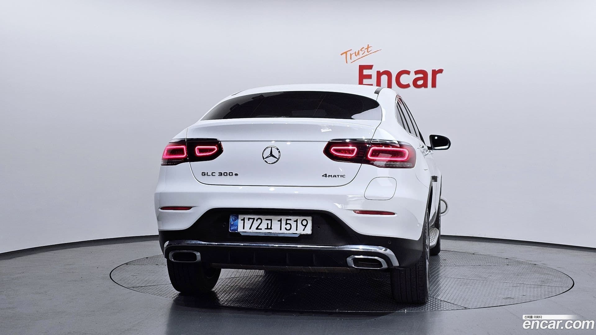 Main__Slider__Photo:GLC-Class Mercedes-Benz 2021.2-3