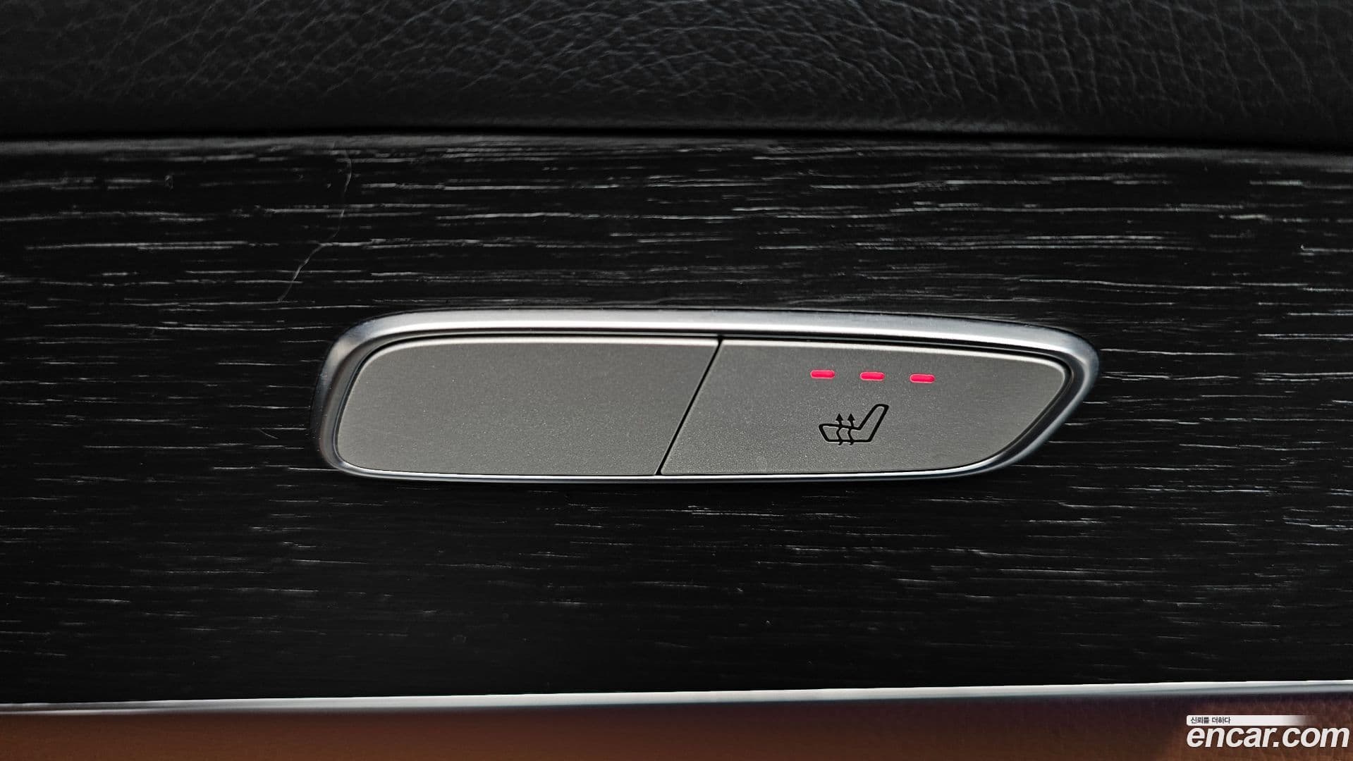 Main__Slider__Photo:GLC-Class Mercedes-Benz 2021.2-17