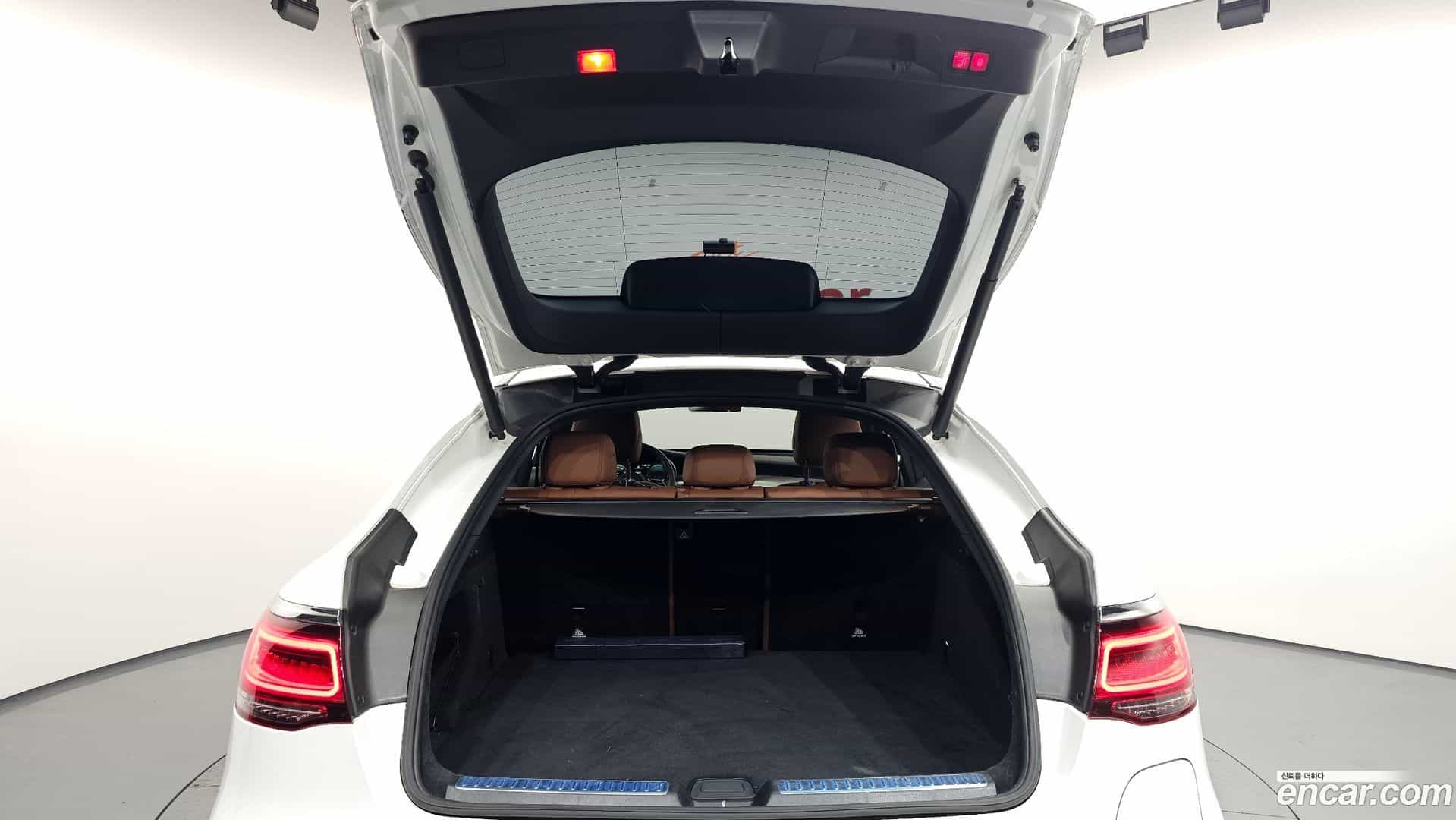 GLC-Class Mercedes-Benz 2021.2-OPTION-024