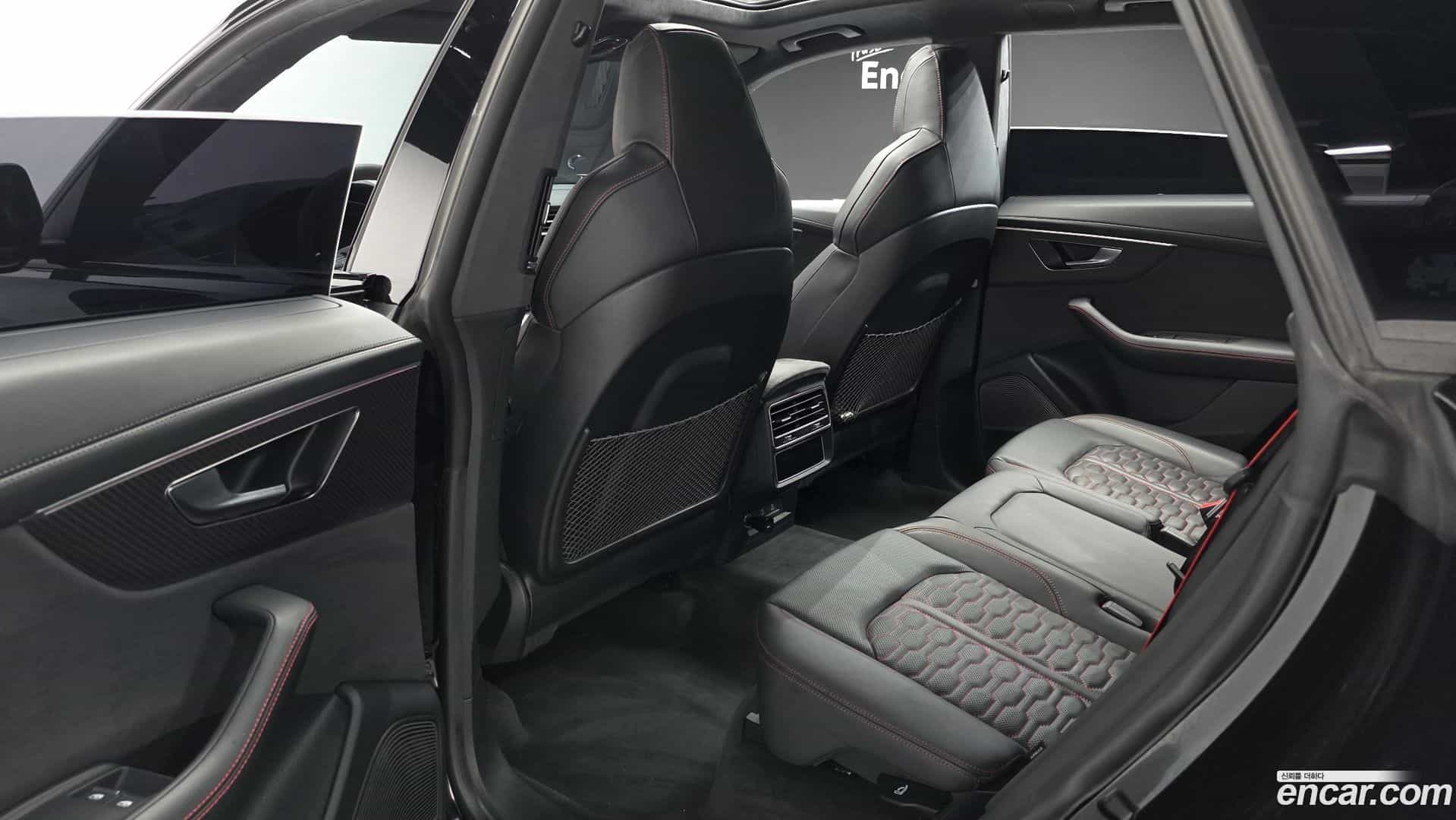 RSQ8 Audi 2023.2-OPTION-016