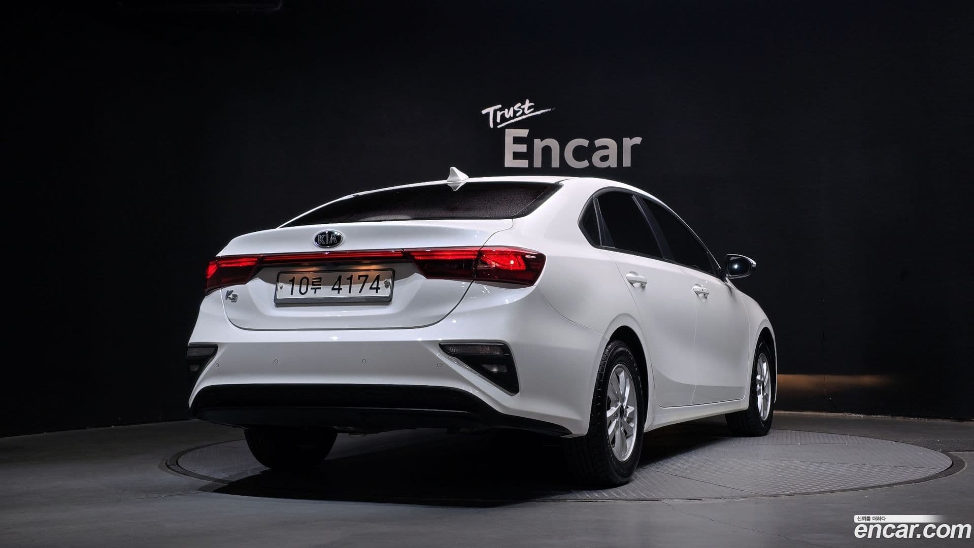 Main__Slider__Photo:K3 Kia 2018.3-1