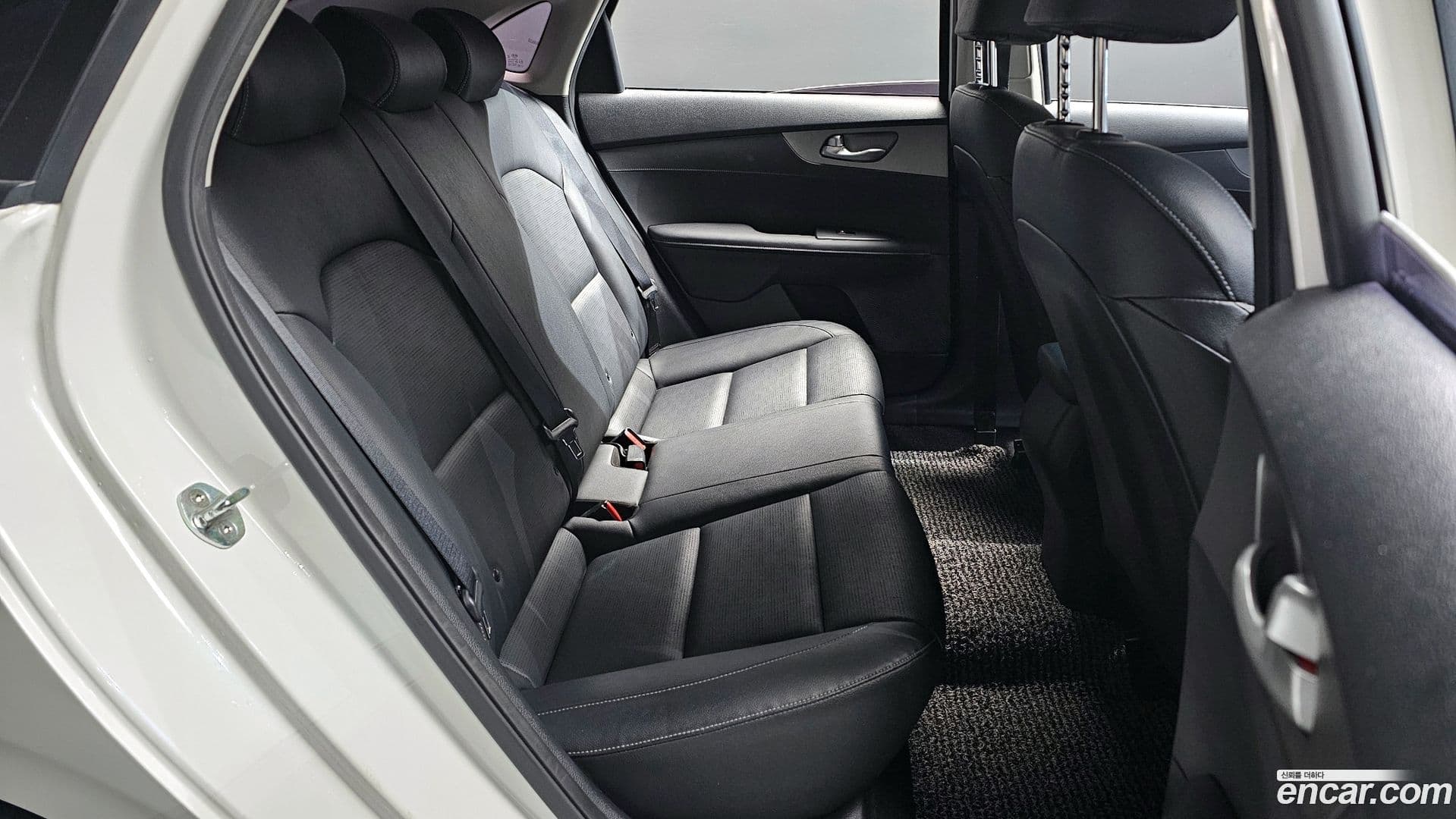 Main__Slider__Photo:K3 Kia 2018.3-11