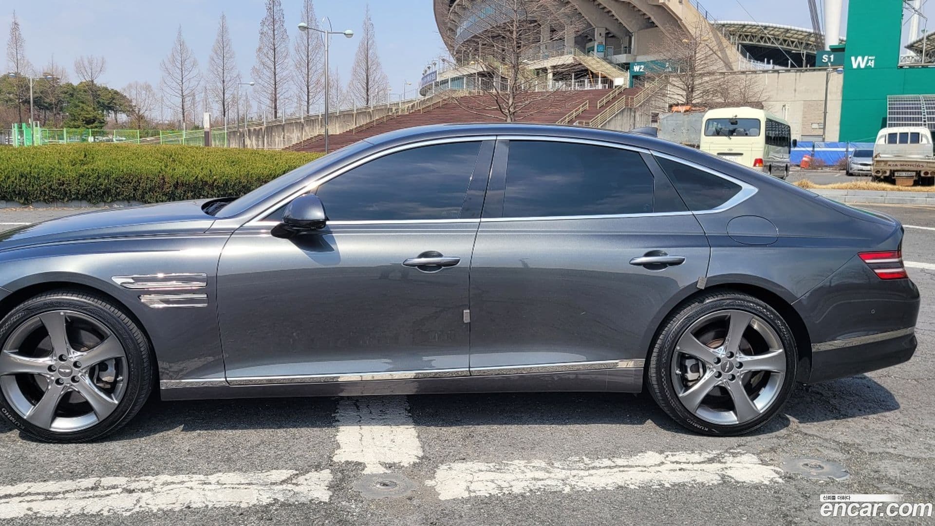 Main__Slider__Photo:G80 Genesis 2021.3-5