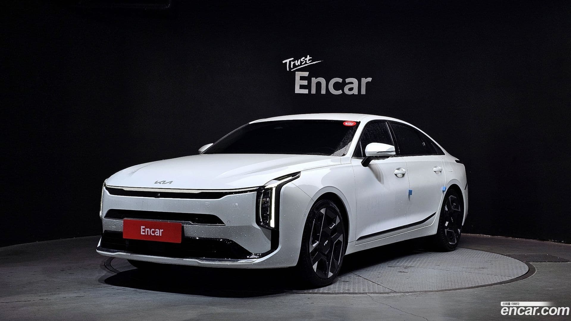 Main__Slider__Photo:K8 Kia 2025.6-0