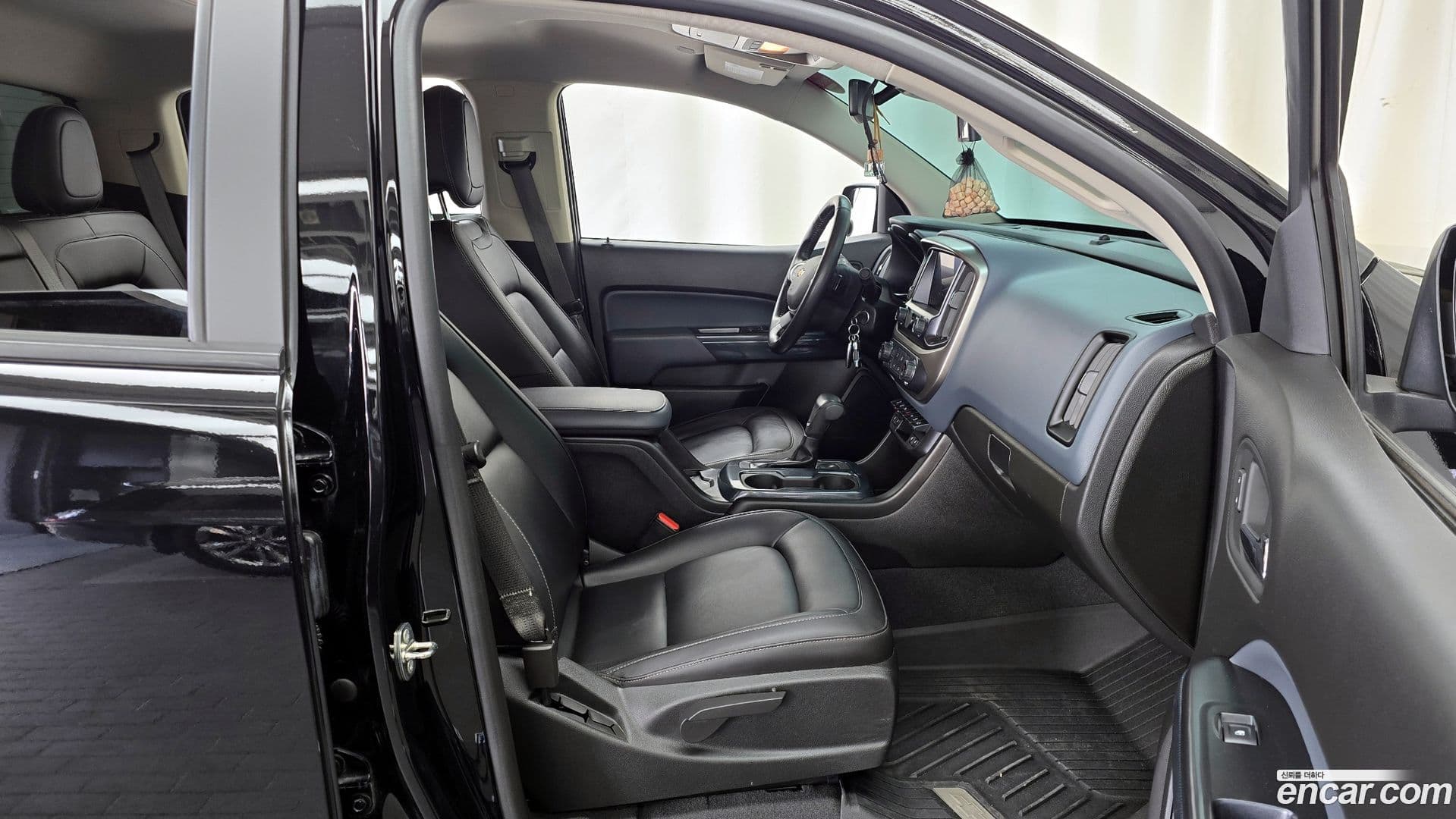 Main__Slider__Photo:Colorado ChevroletGMDaewoo 2021.2-10