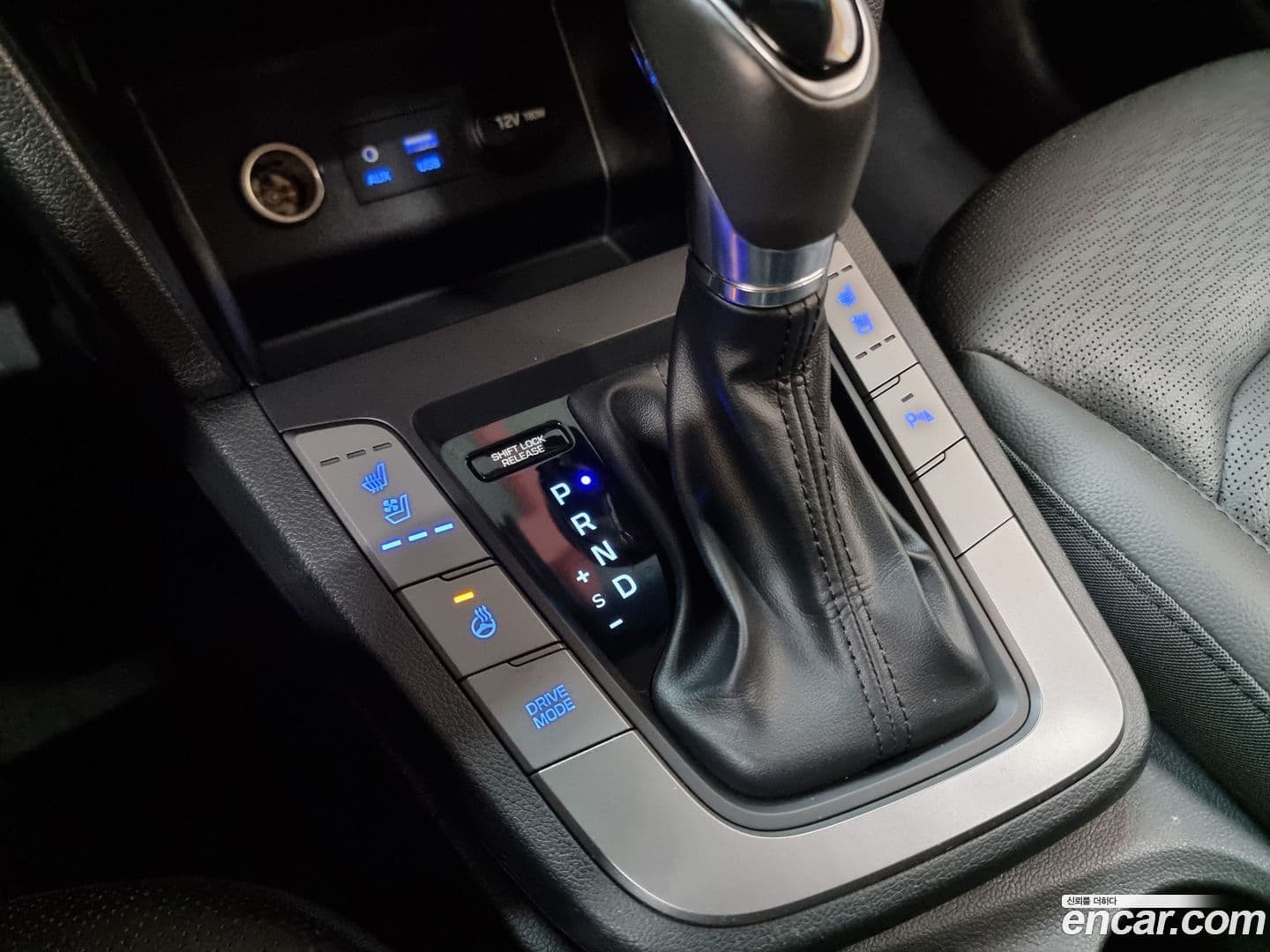 Main__Slider__Photo:AVANTE Hyundai 2019.3-8