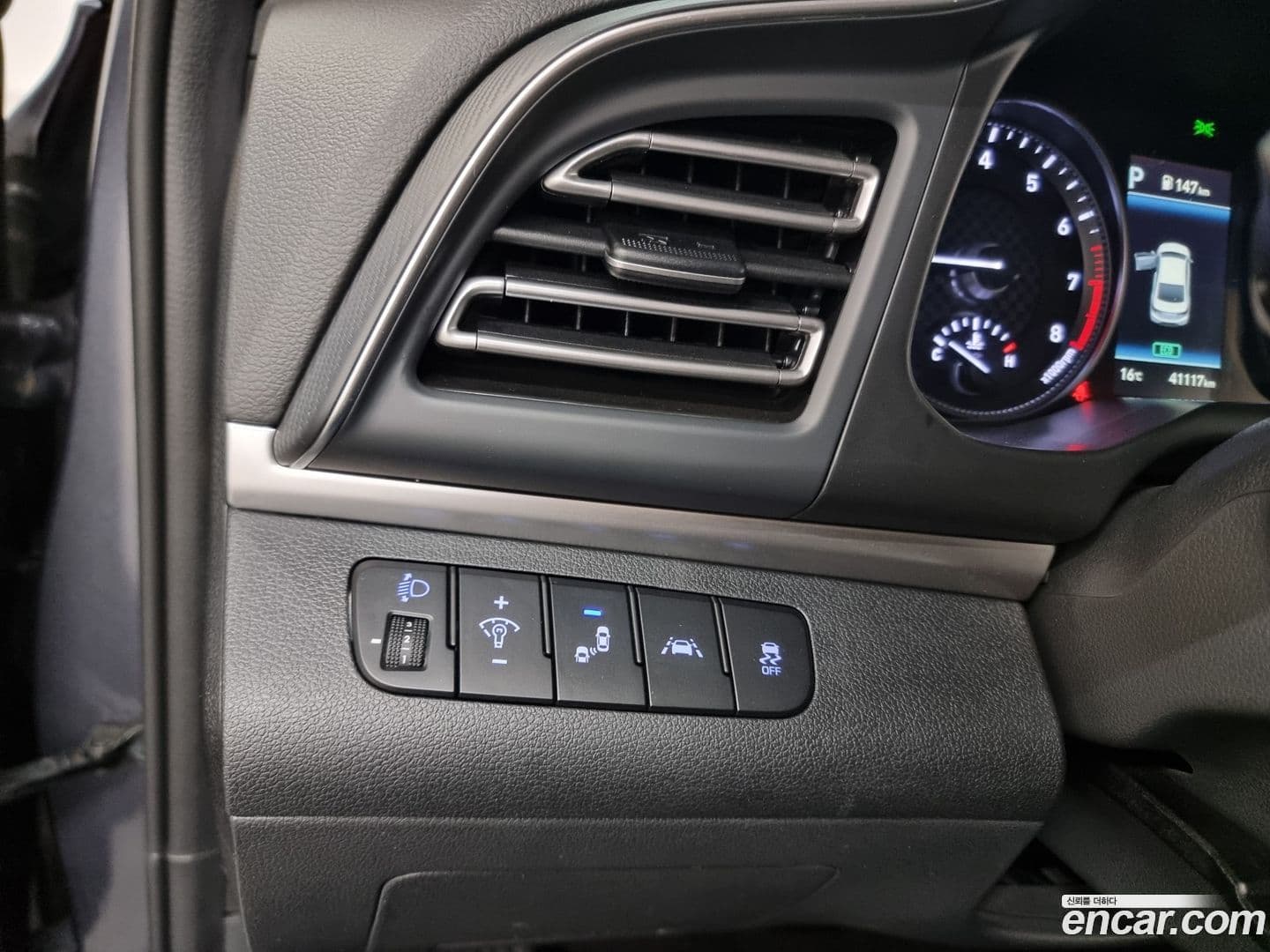 Main__Slider__Photo:AVANTE Hyundai 2019.3-15