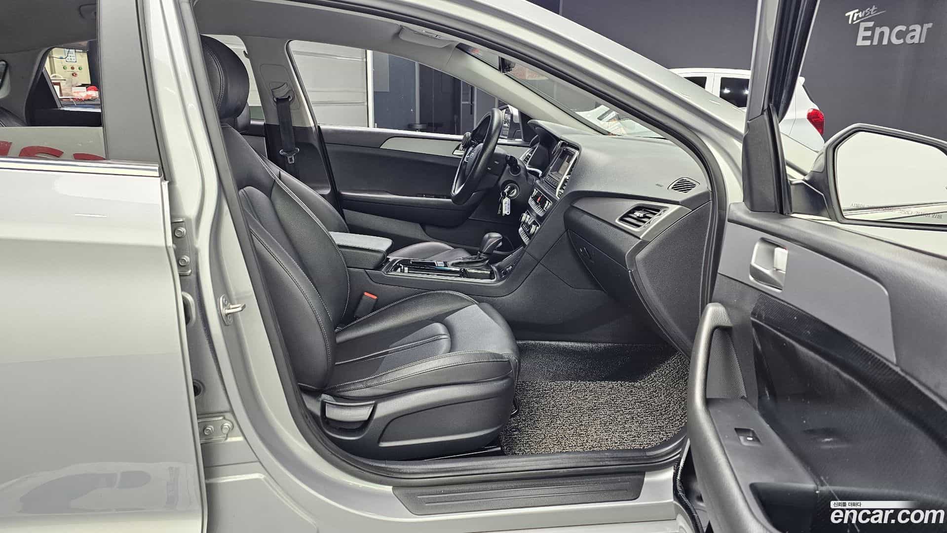 Sonata Hyundai 2023.4-OPTION-015