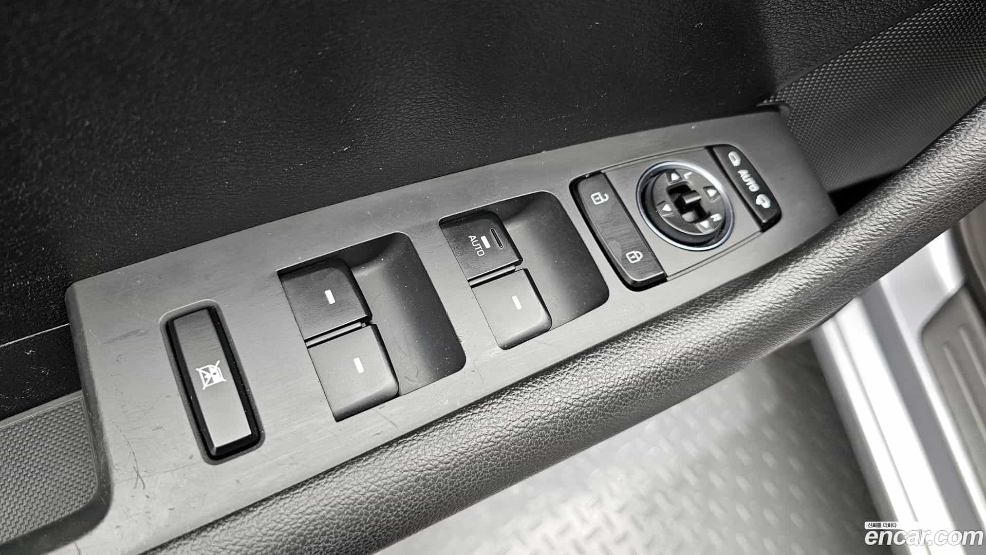 Sonata Hyundai 2014.6-OPTION-018