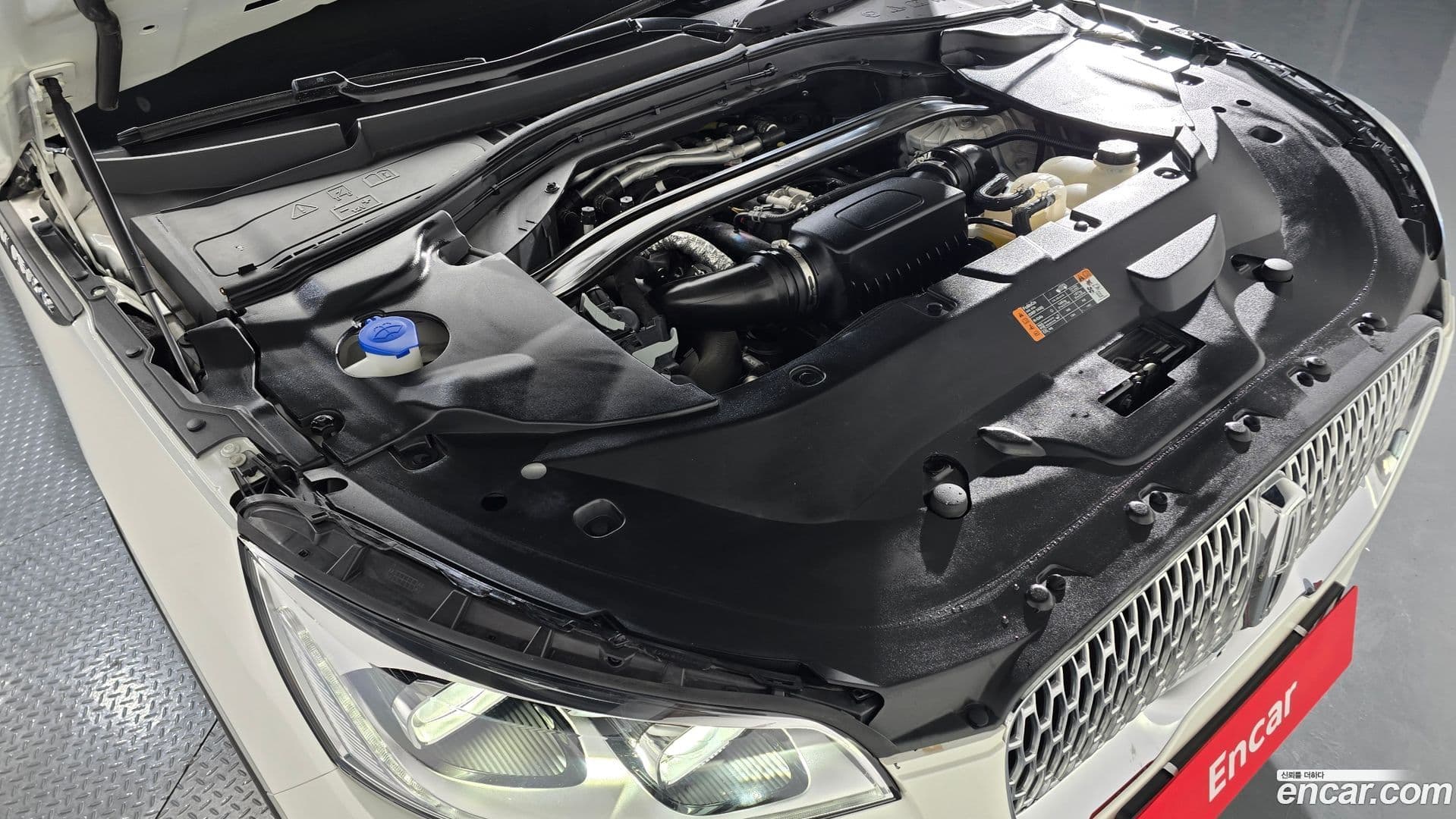 Main__Slider__Photo:Aviator Lincoln 2020.10-5