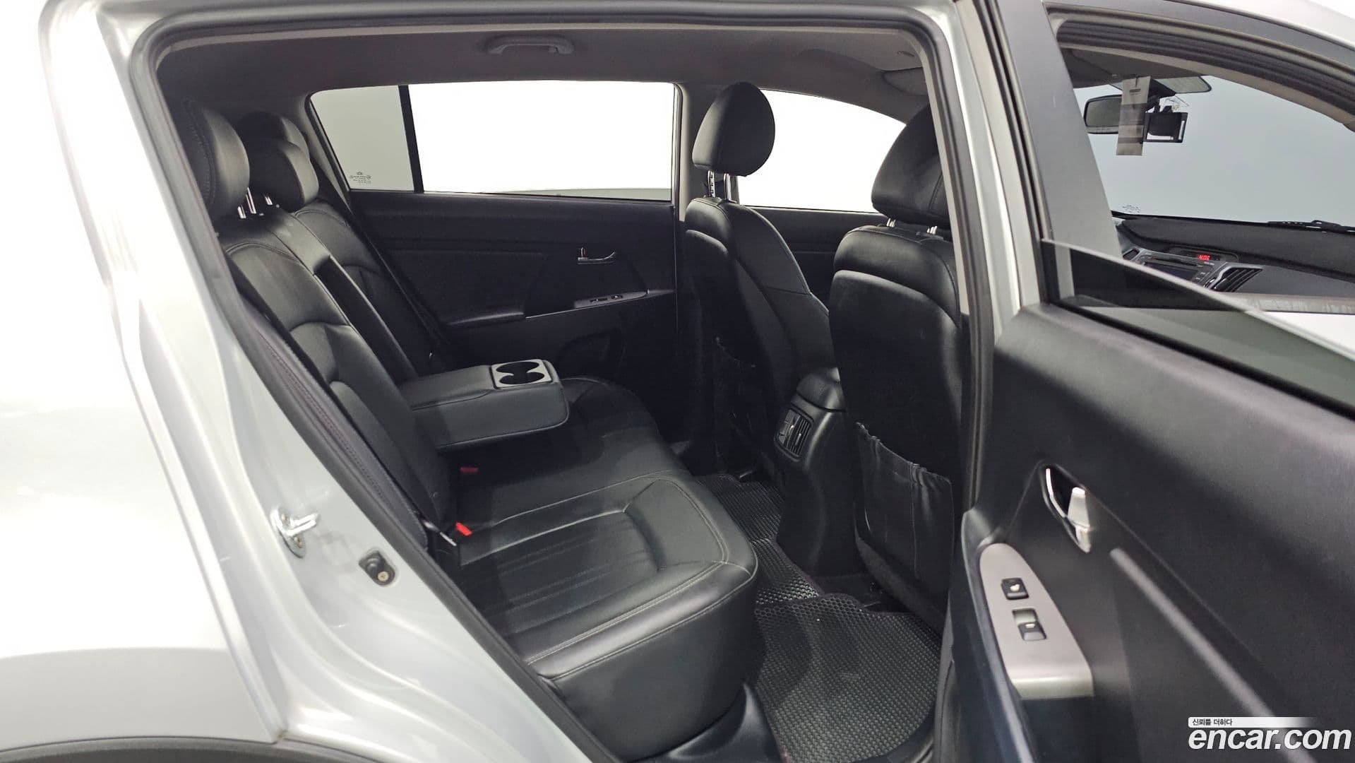 Main__Slider__Photo:Sportage Kia 2014.8-11