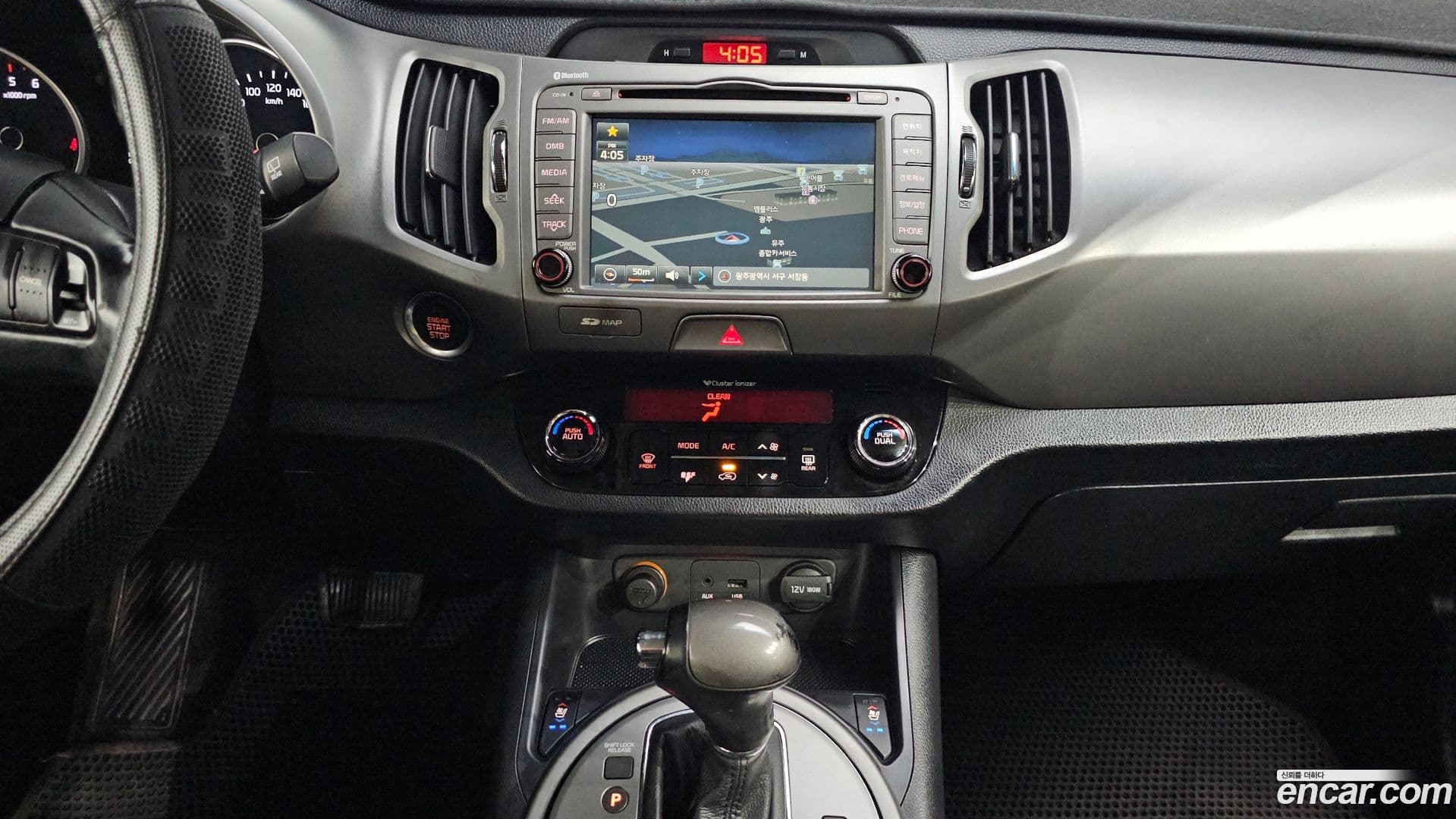 Main__Slider__Photo:Sportage Kia 2014.8-13