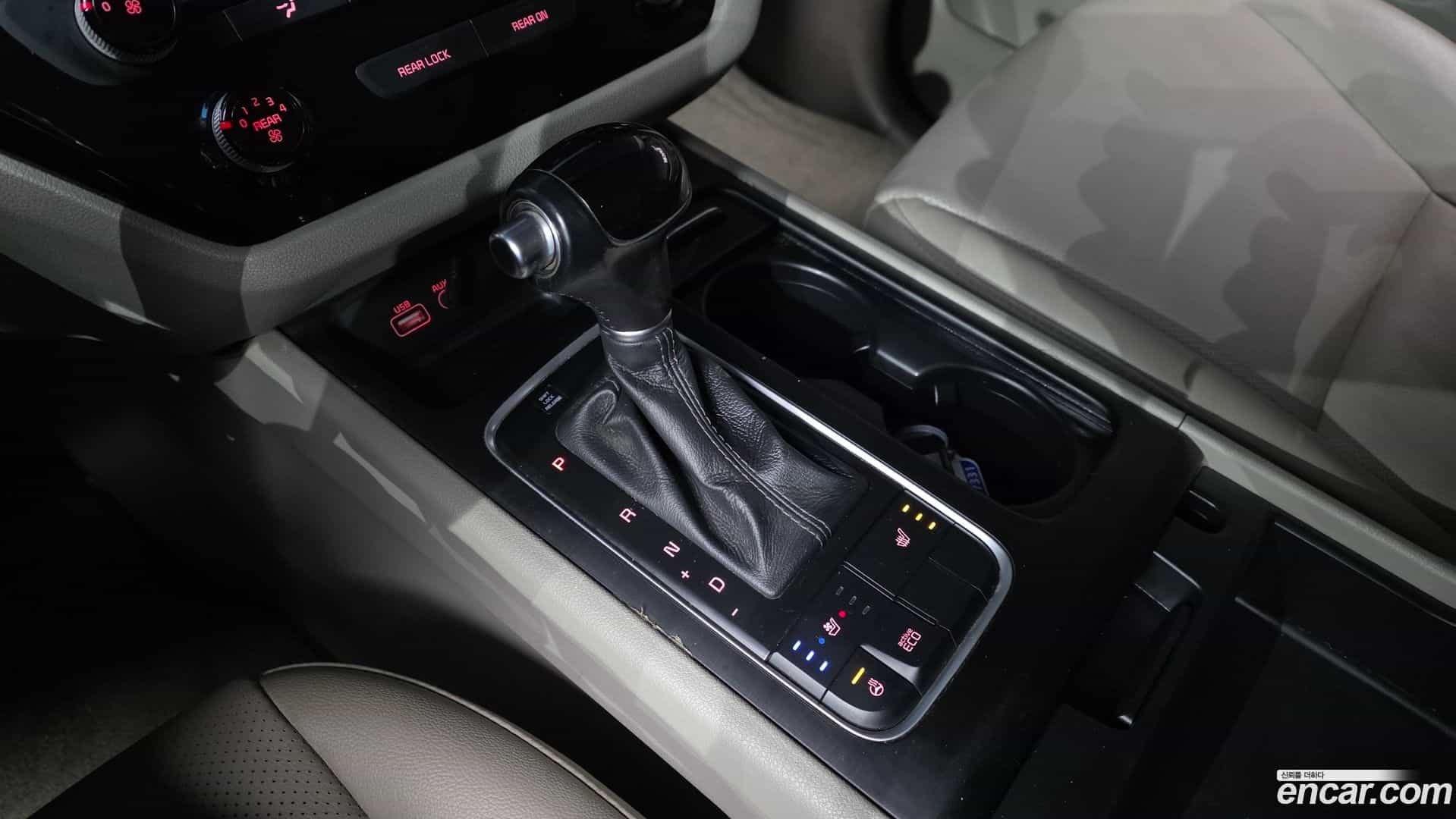 Canival Kia 2015.1-INNER-009