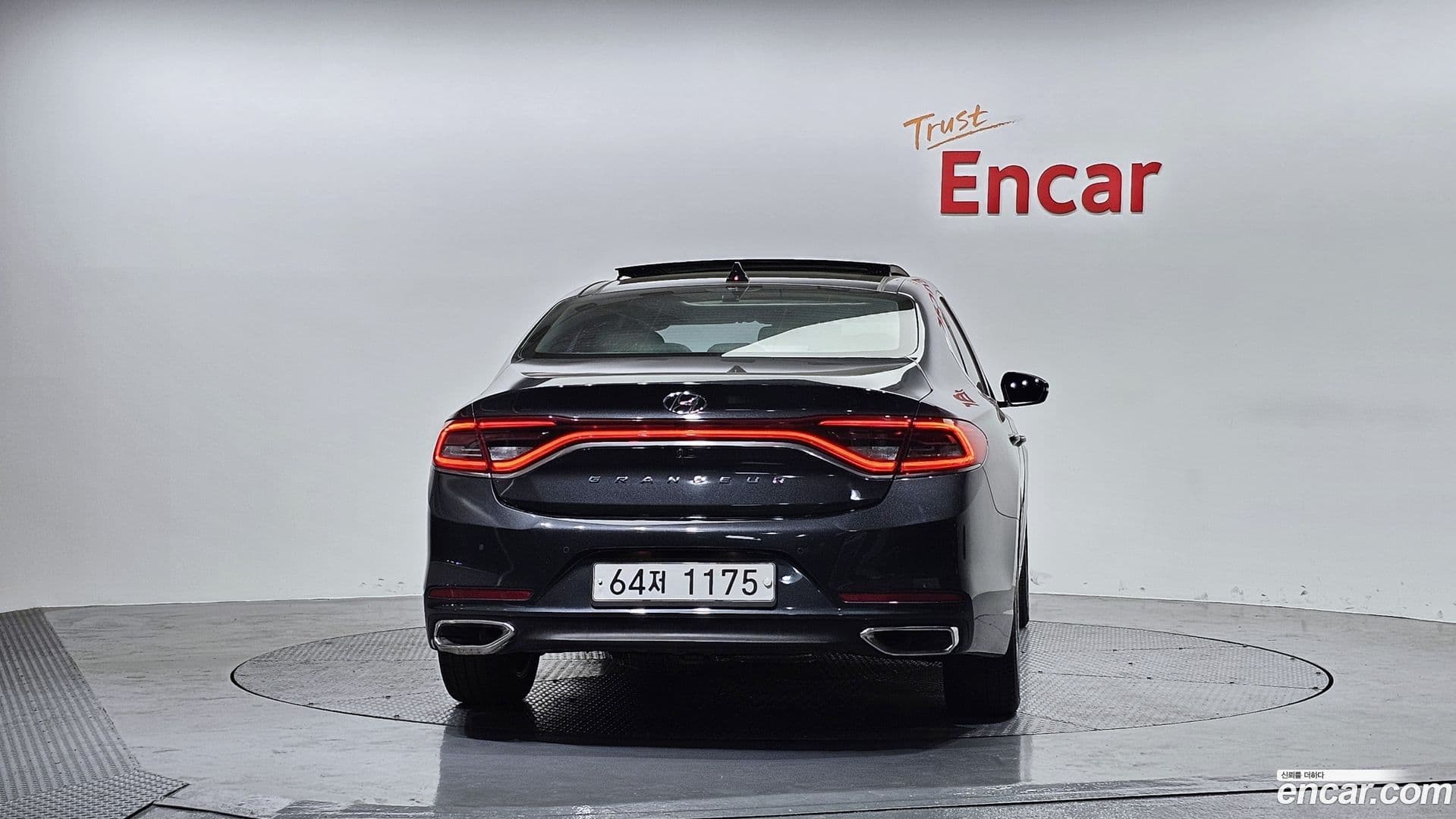 Main__Slider__Photo:Grandeur Hyundai 2017.3-3