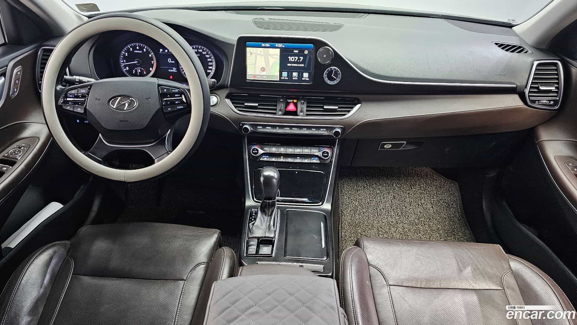 Grandeur Hyundai 2017.3-INNER-007