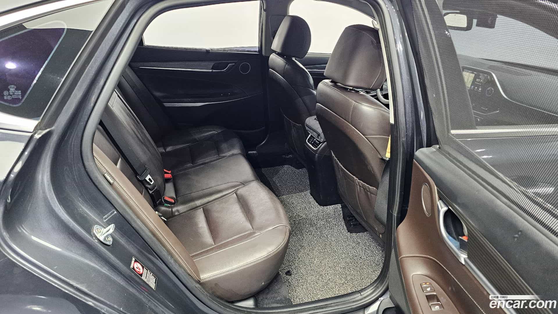 Grandeur Hyundai 2017.3-OPTION-016