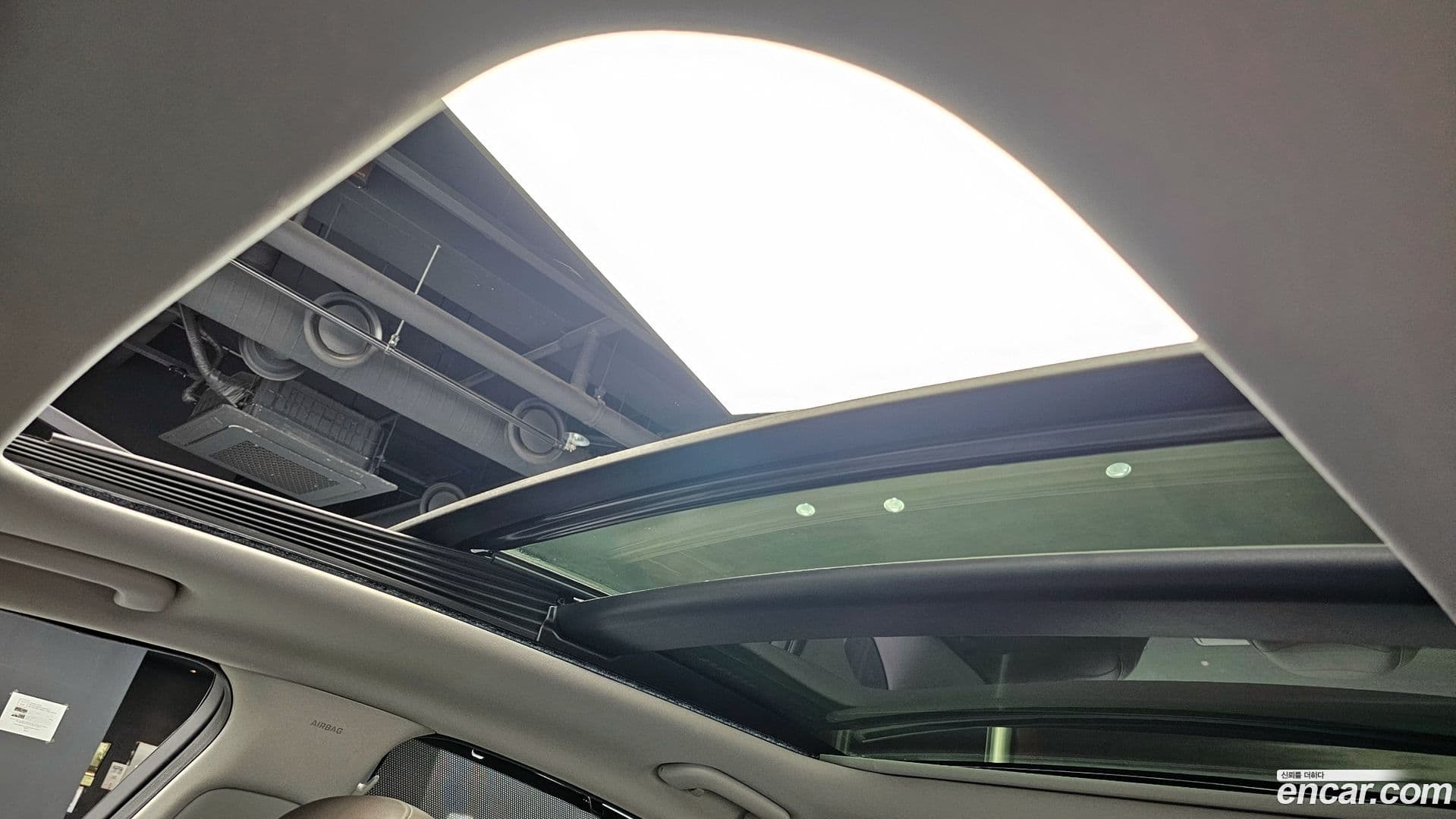 Main__Slider__Photo:Grandeur Hyundai 2017.3-15