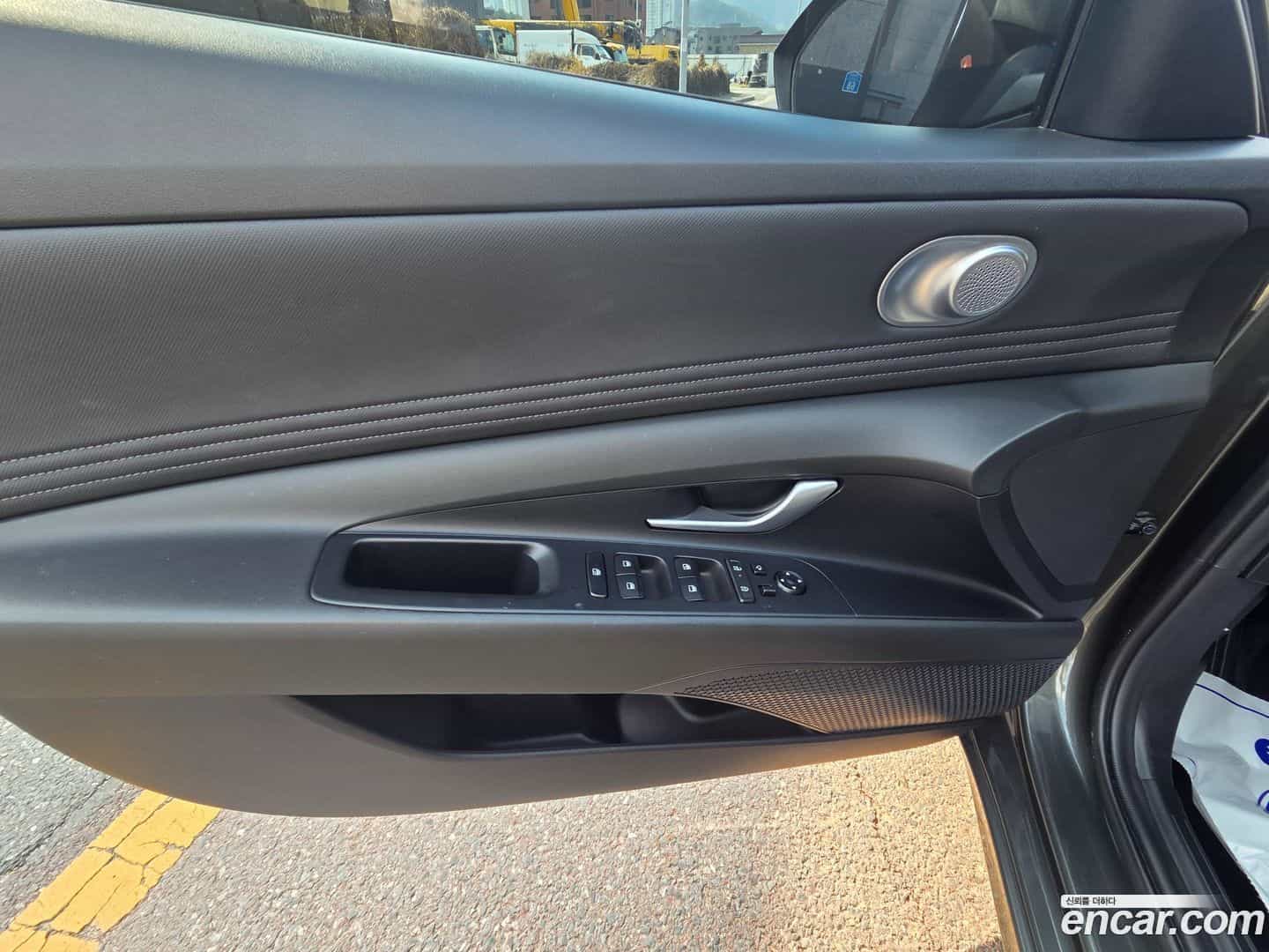 AVANTE Hyundai 2023.4-OPTION-015