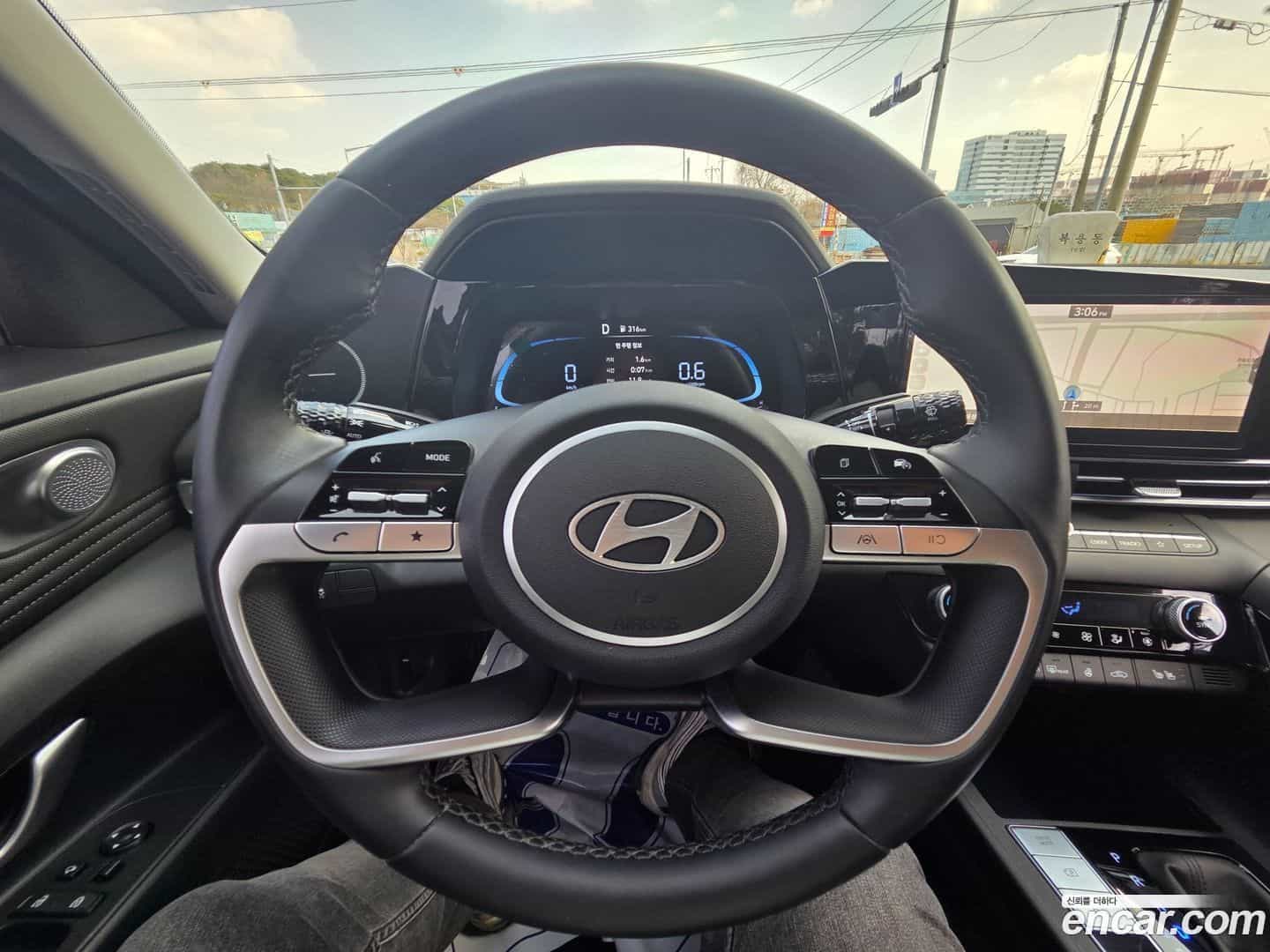 AVANTE Hyundai 2023.4-OPTION-022