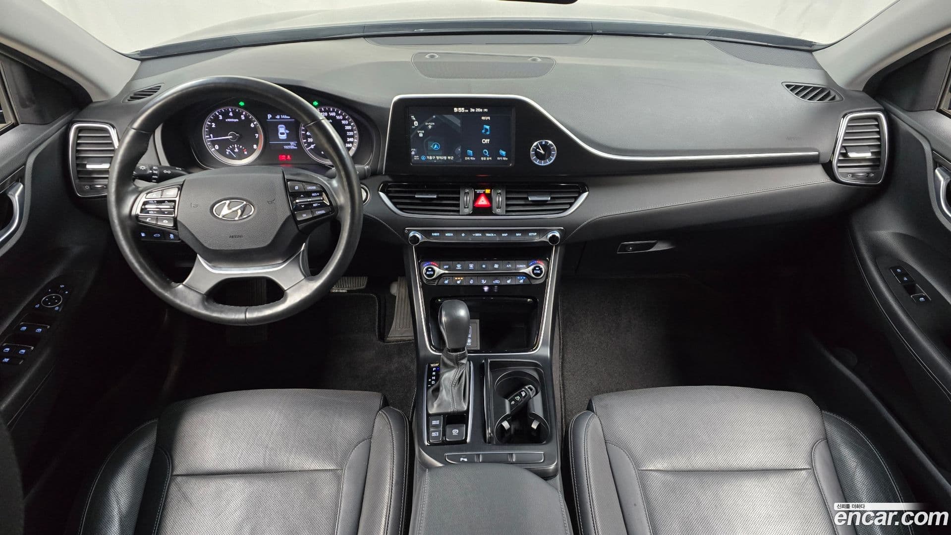 Main__Slider__Photo:Grandeur Hyundai 2016.11-6