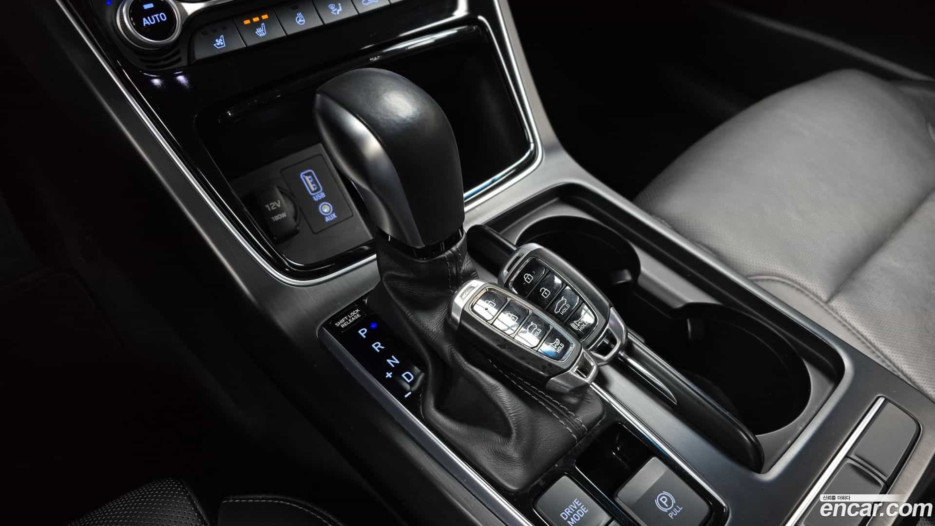 Grandeur Hyundai 2016.11-INNER-009