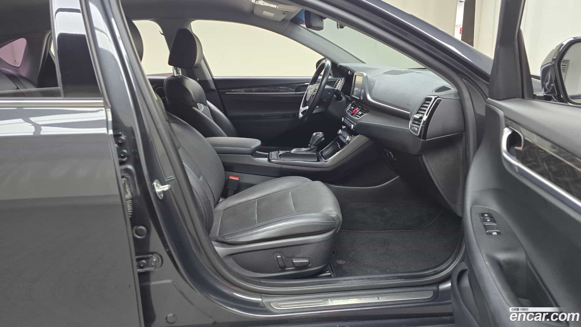 Grandeur Hyundai 2016.11-OPTION-015