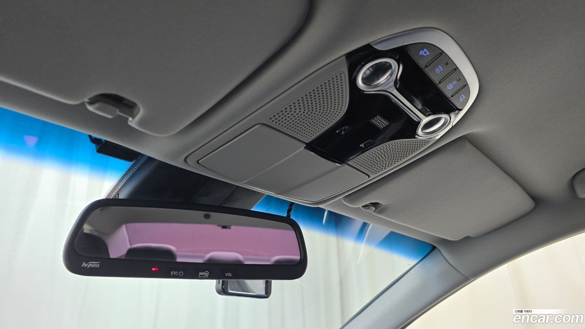 Main__Slider__Photo:Grandeur Hyundai 2016.11-15