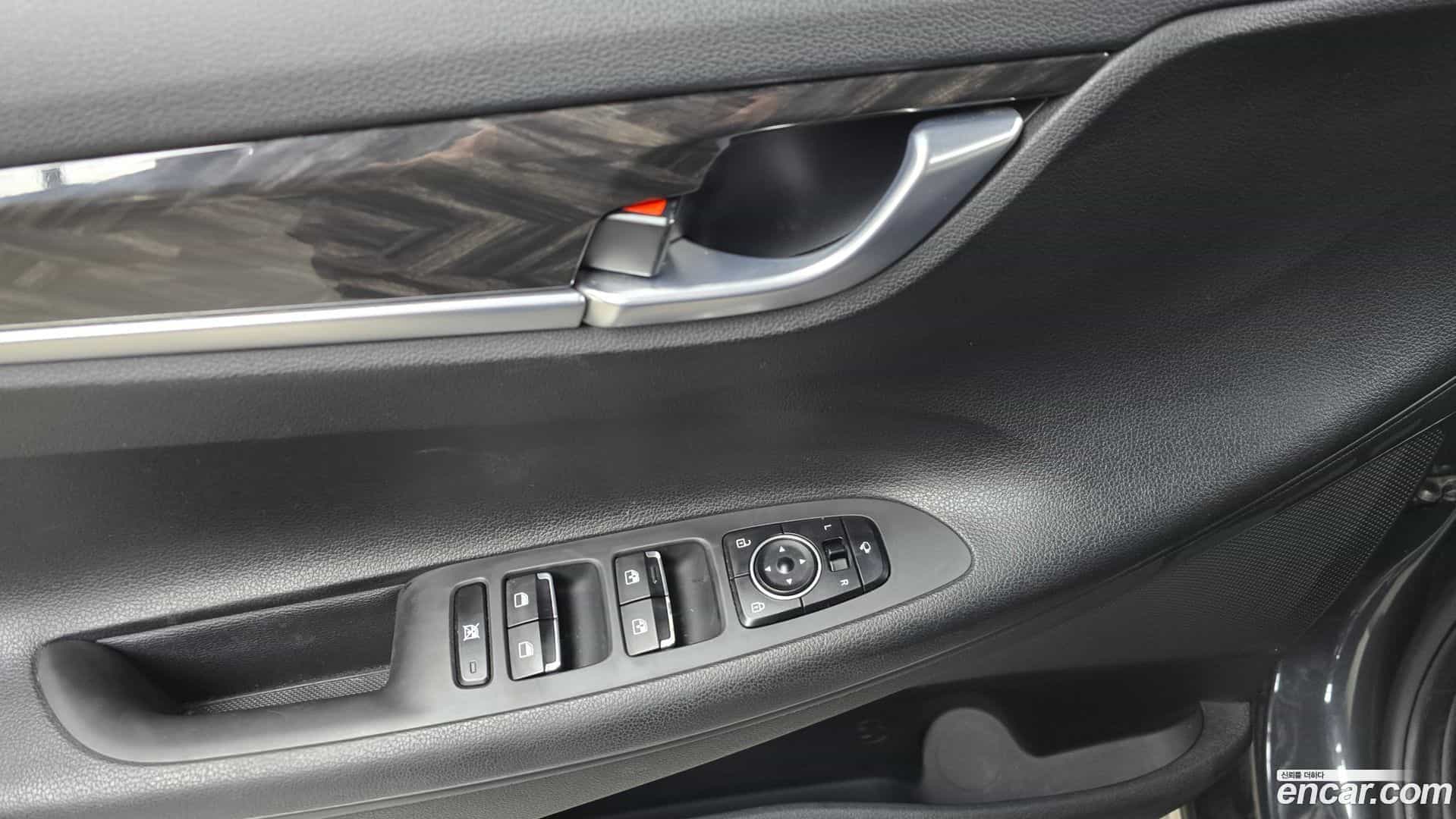 Grandeur Hyundai 2016.11-OPTION-022