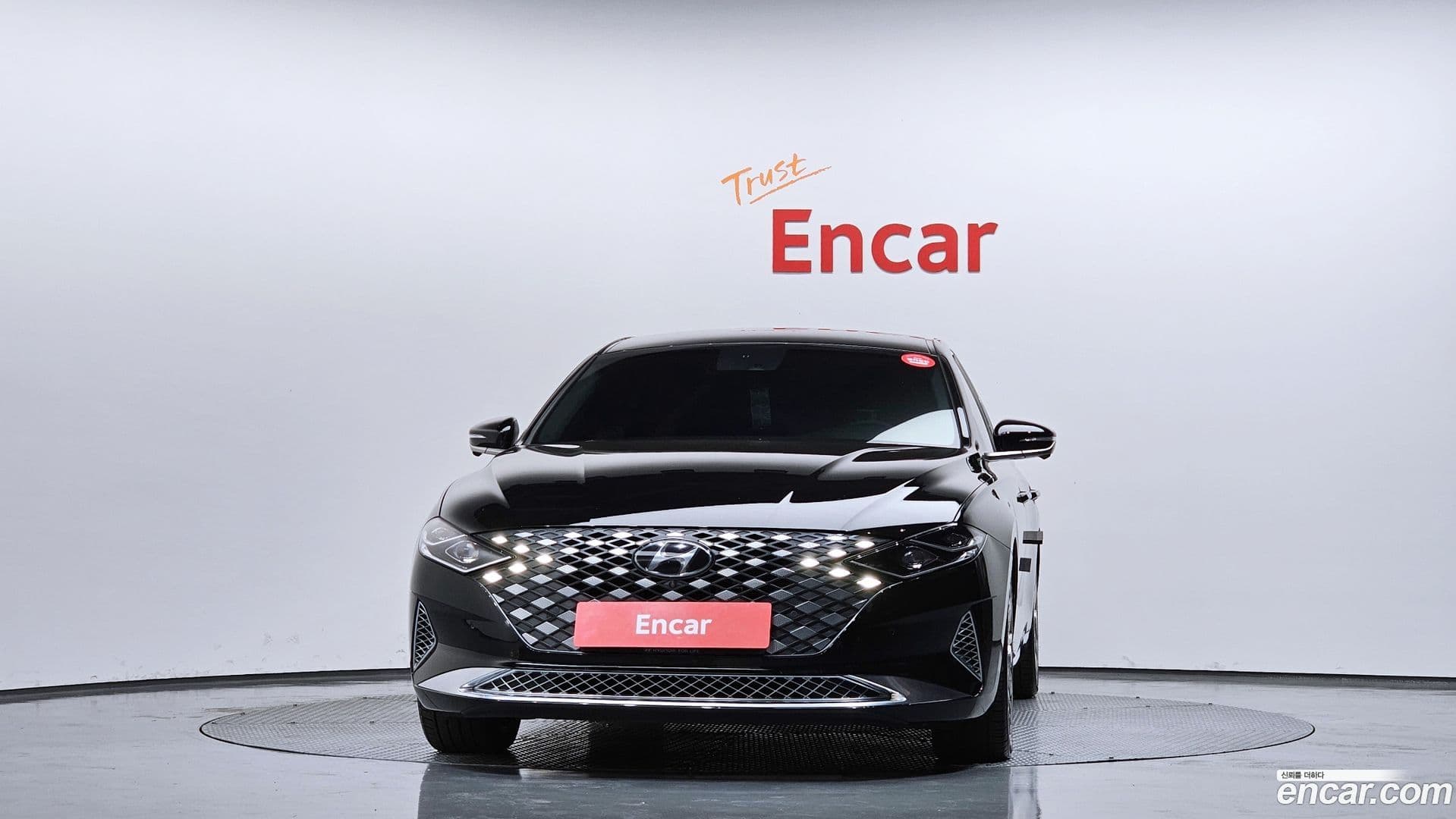 Main__Slider__Photo:Grandeur Hyundai 2019.11-2