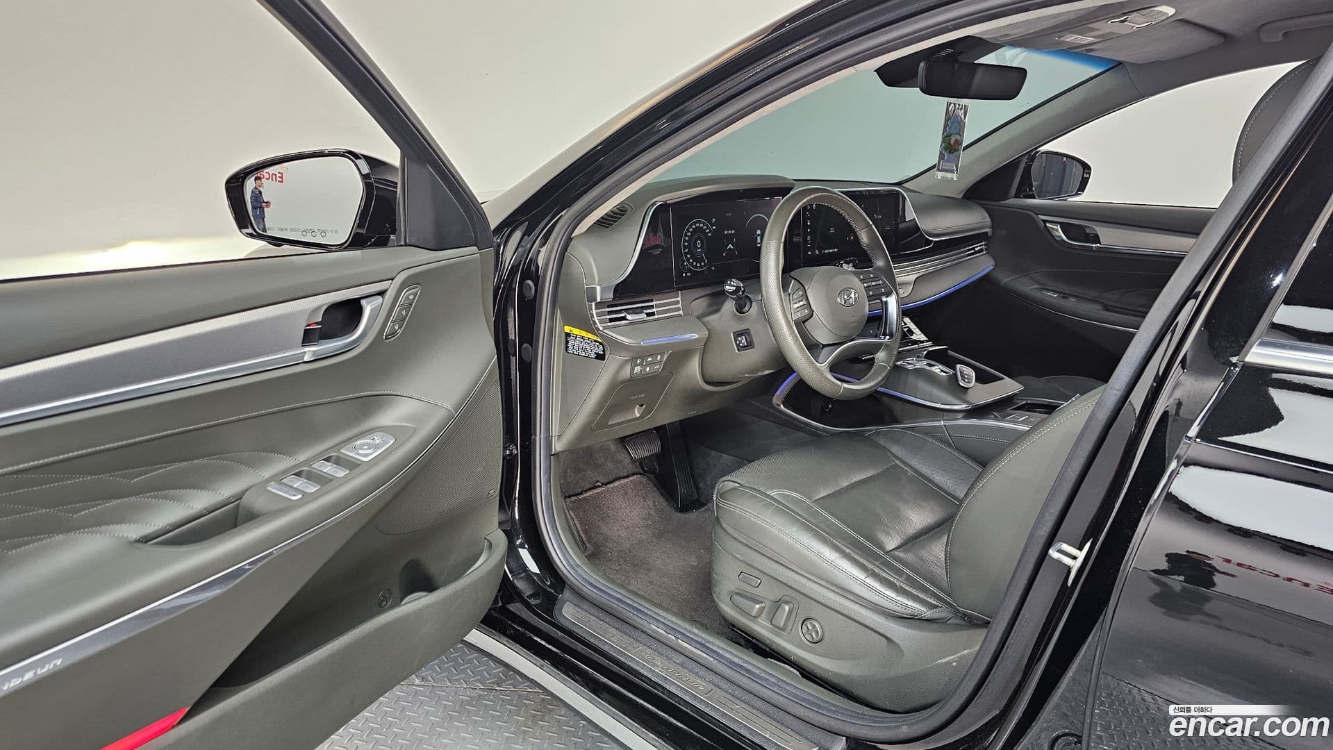 Main__Slider__Photo:Grandeur Hyundai 2019.11-9