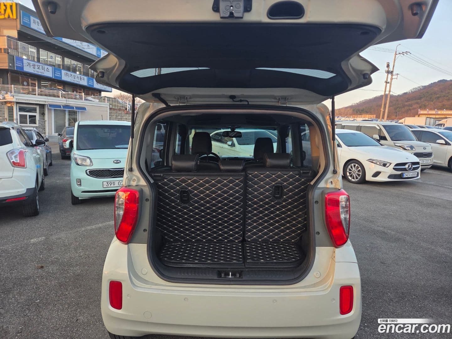 Main__Slider__Photo:RAY Kia 2014.4-5