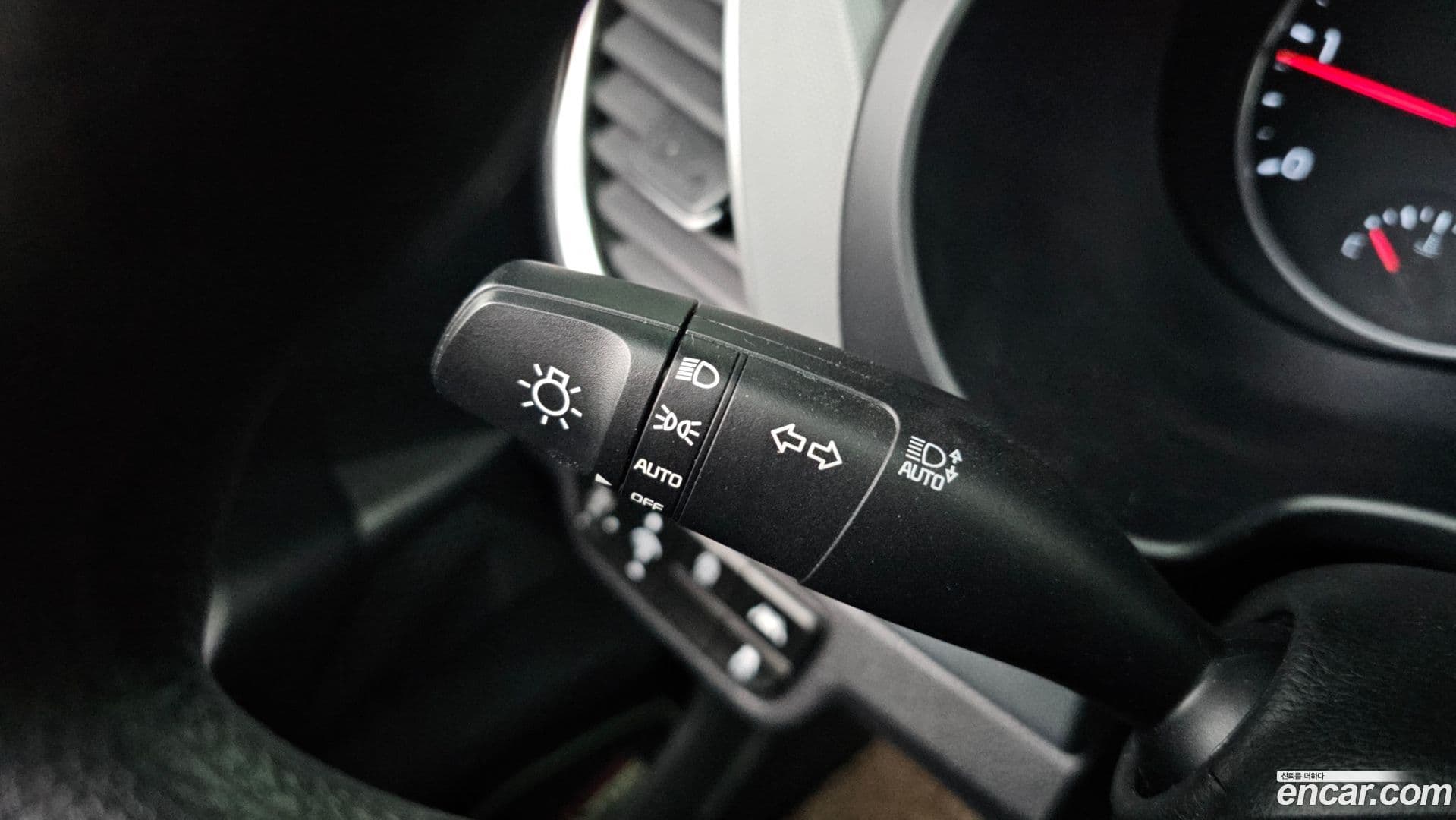 Main__Slider__Photo:Seltos Kia 2020.2-18