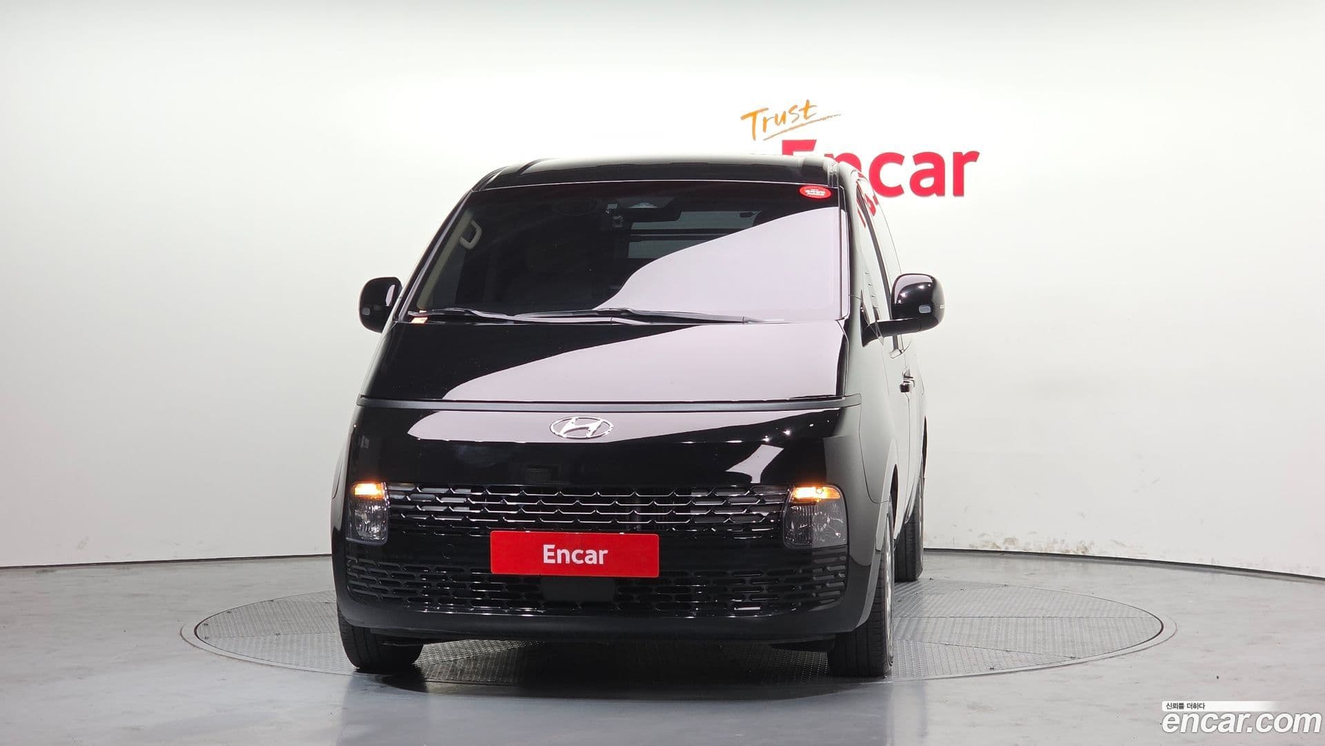 Main__Slider__Photo:Staria Hyundai 2022.4-2