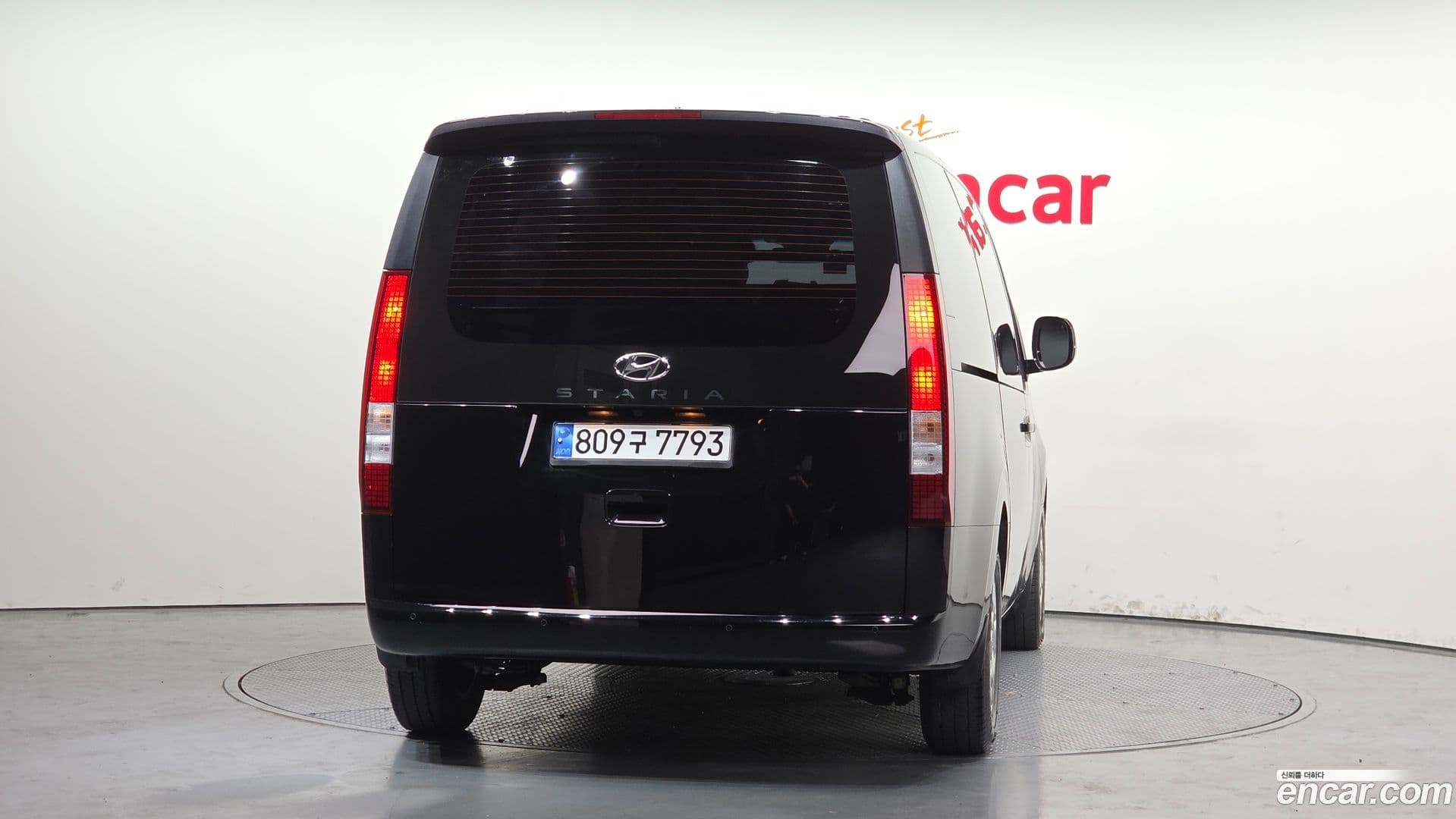 Main__Slider__Photo:Staria Hyundai 2022.4-3