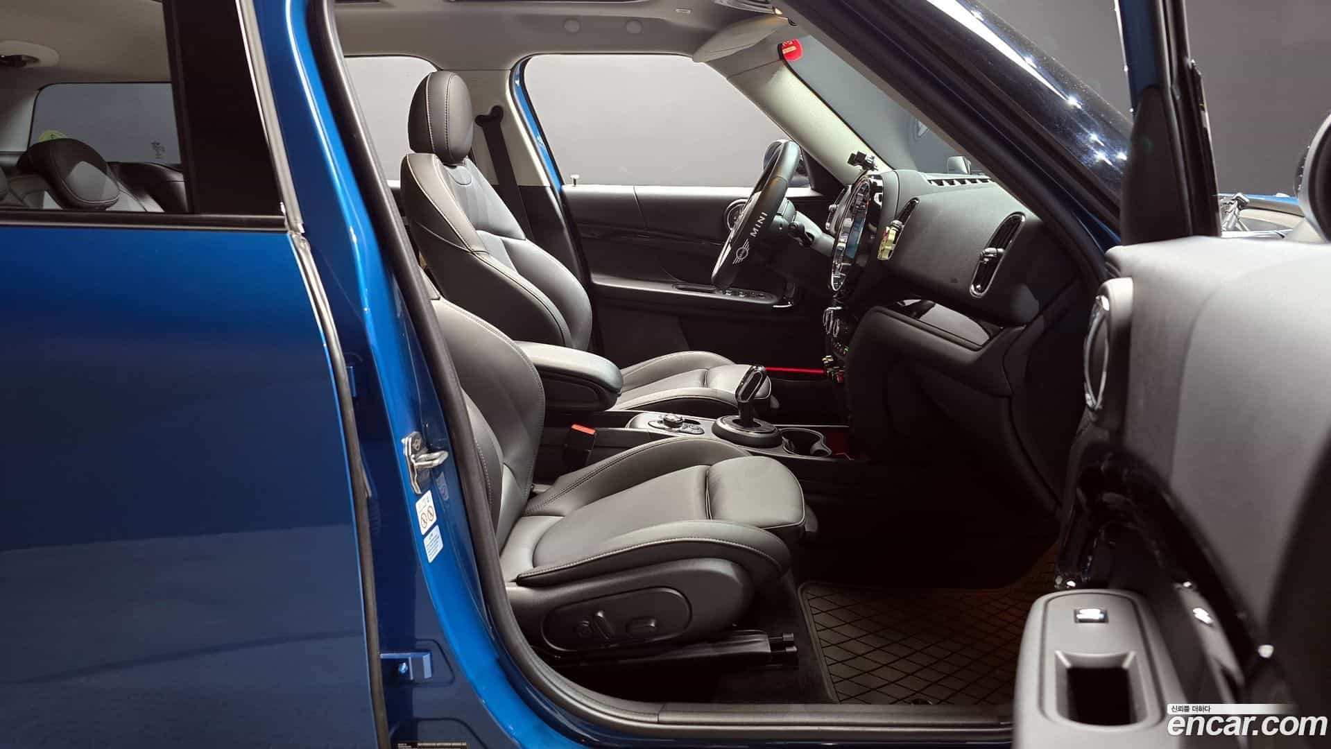 Countryman Mini 2023.1-INNER-010