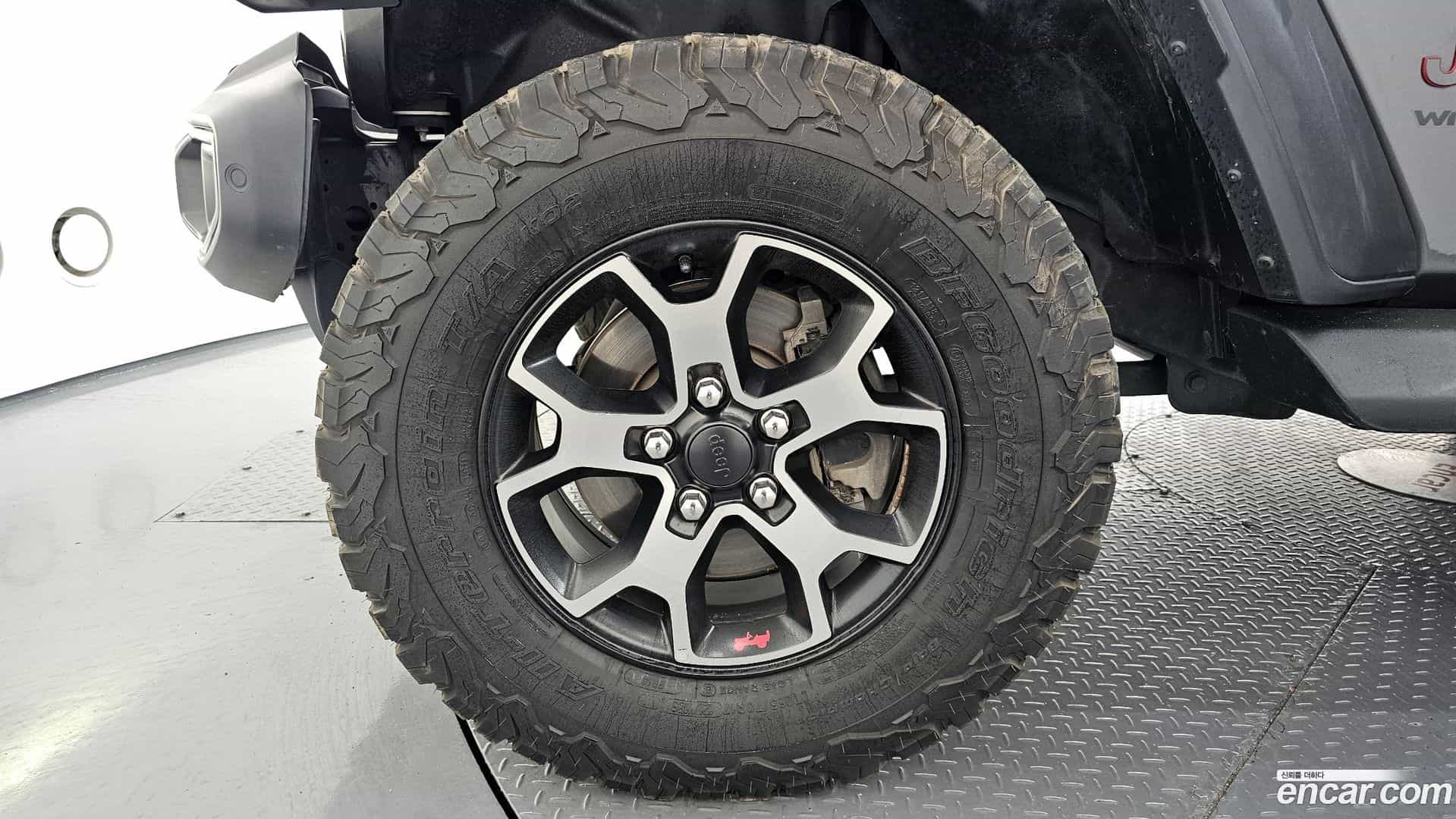 Wrangler Jeep 2020.3-OUTER-005