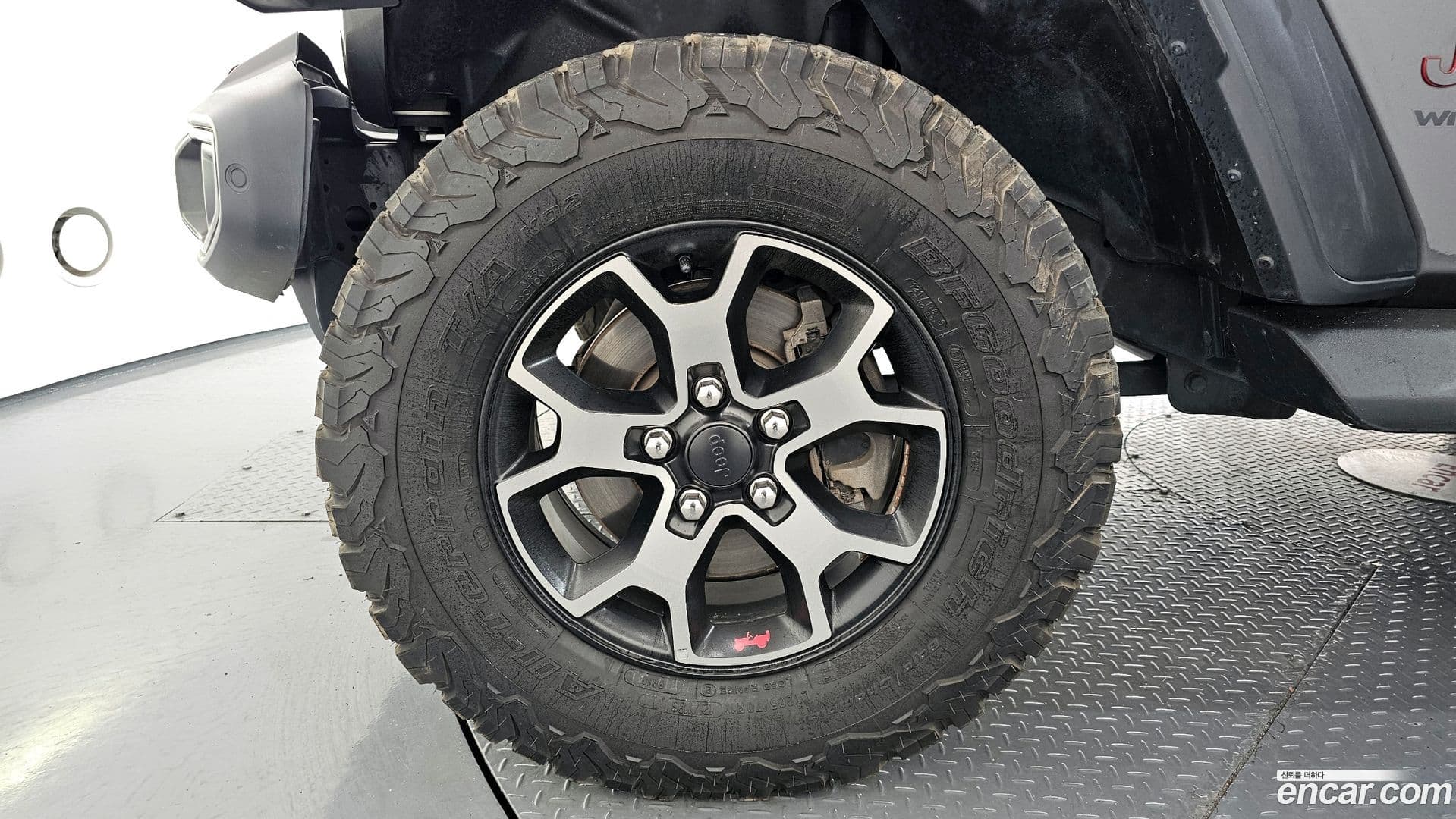 Main__Slider__Photo:Wrangler Jeep 2020.3-4